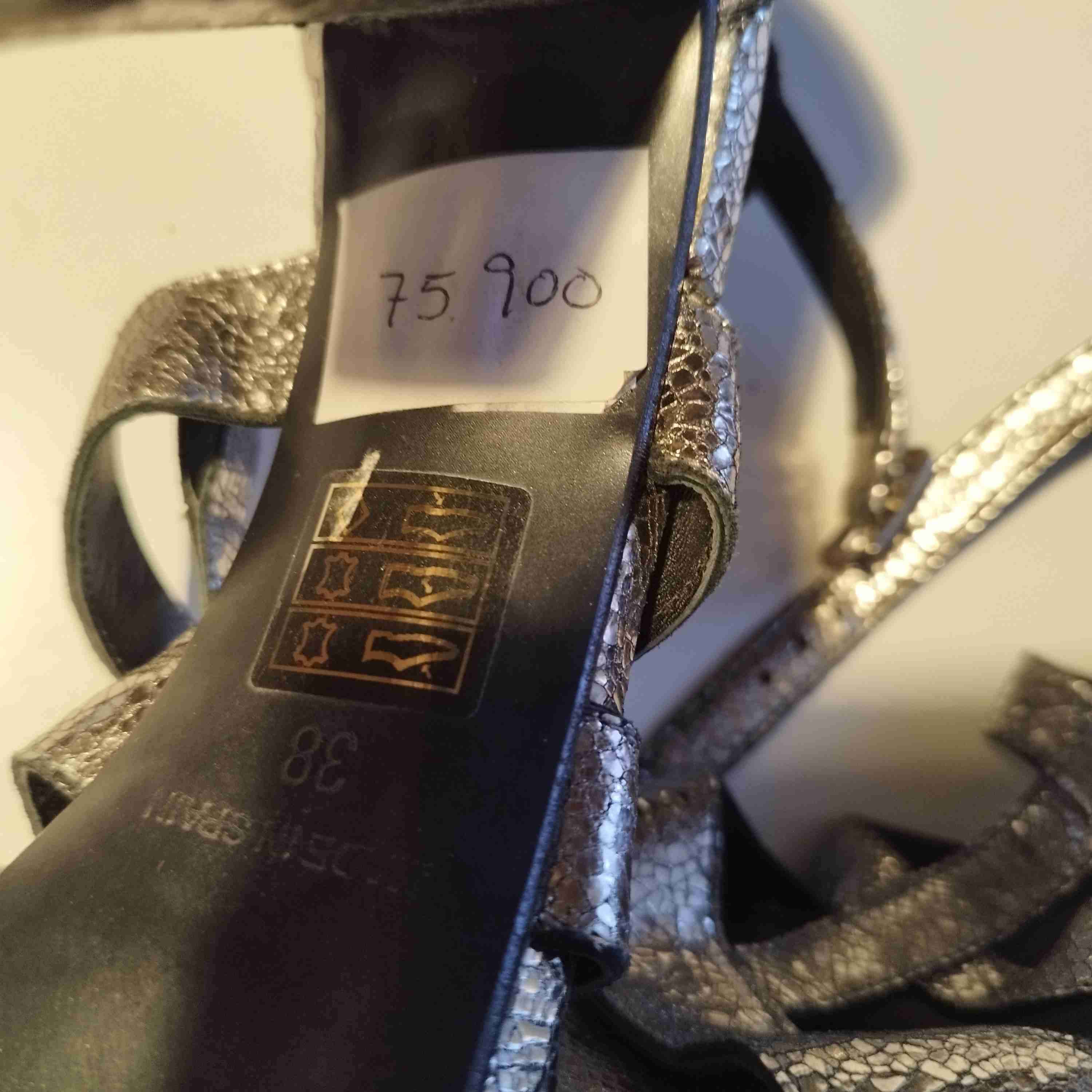 Sandalias plateadas cuero españolas - miniatura 4