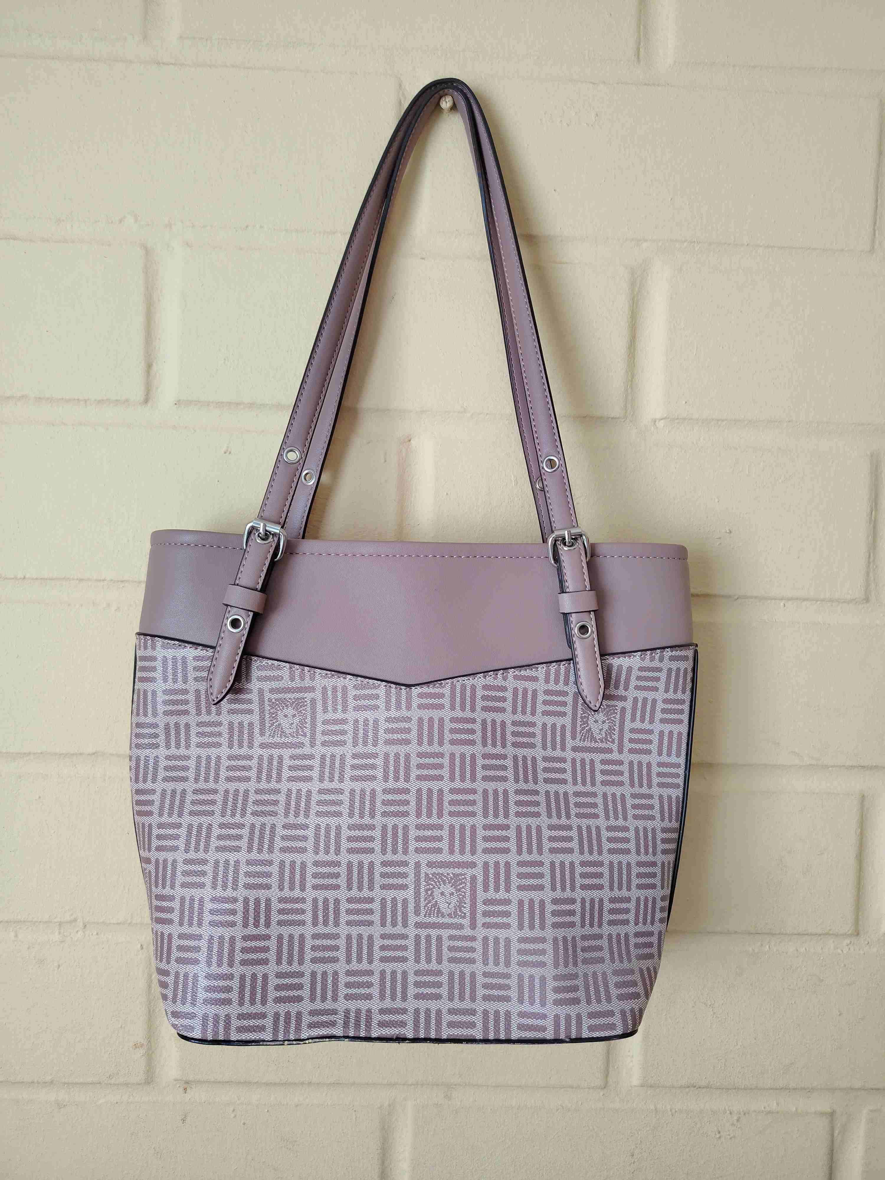 Cartera beige con diseño geométrico - miniatura 2