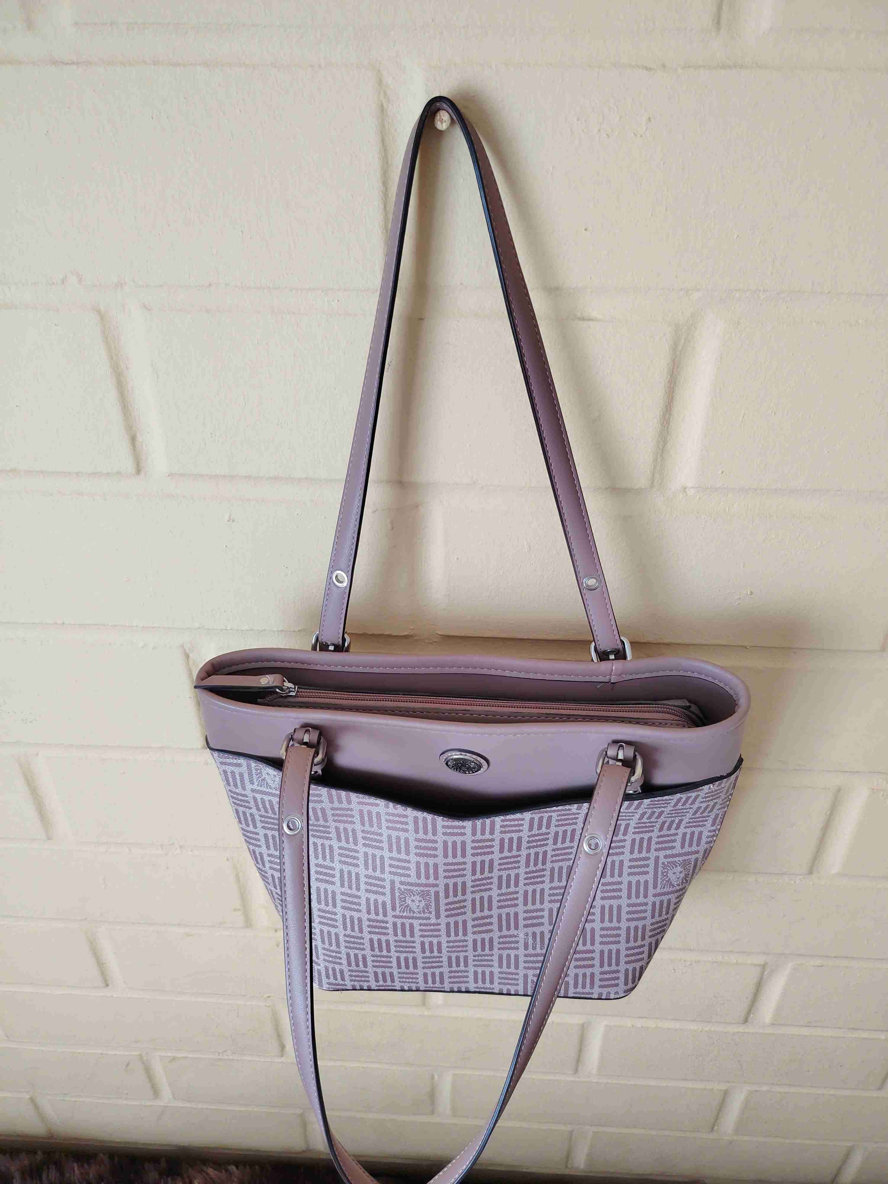 Cartera beige con diseño geométrico - miniatura 3