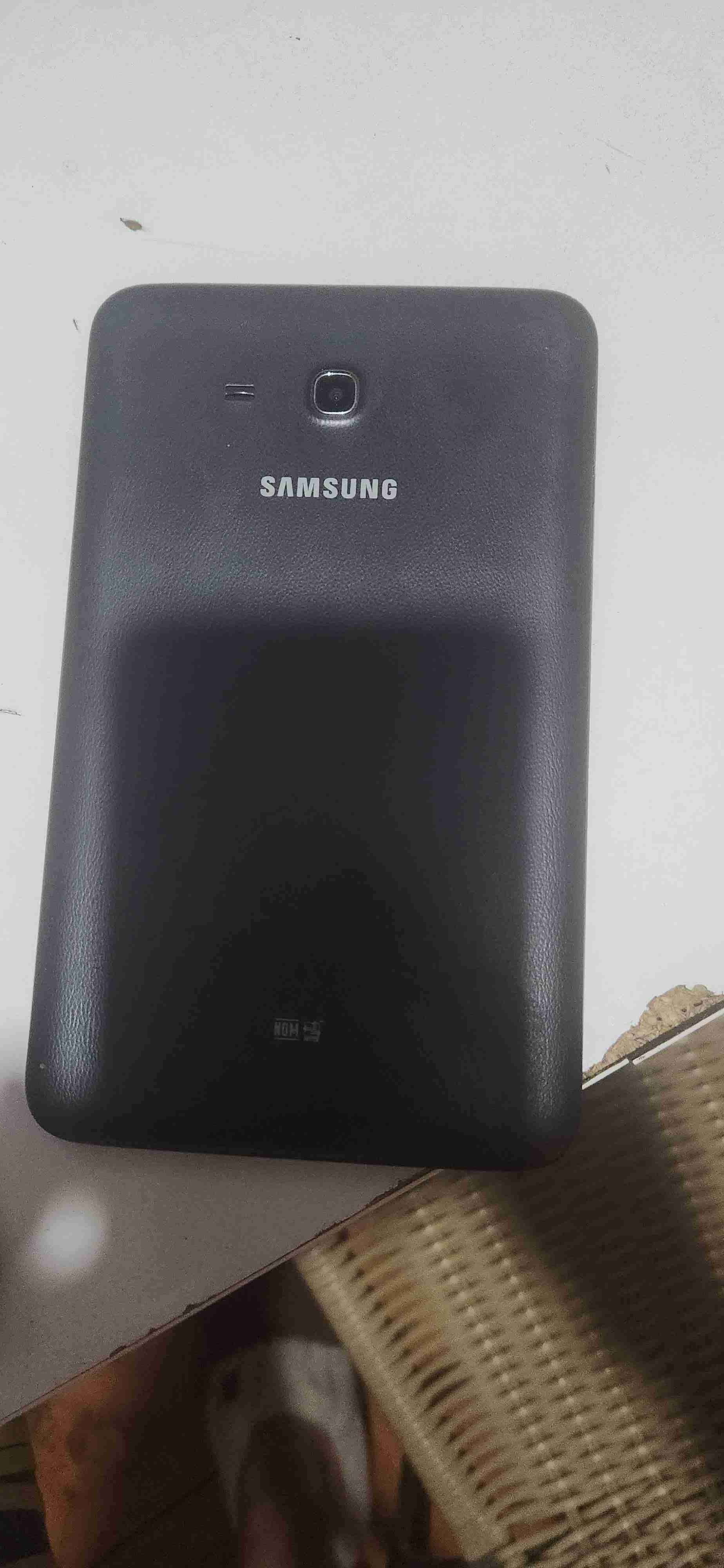 Tablet Samsung negra - miniatura 2