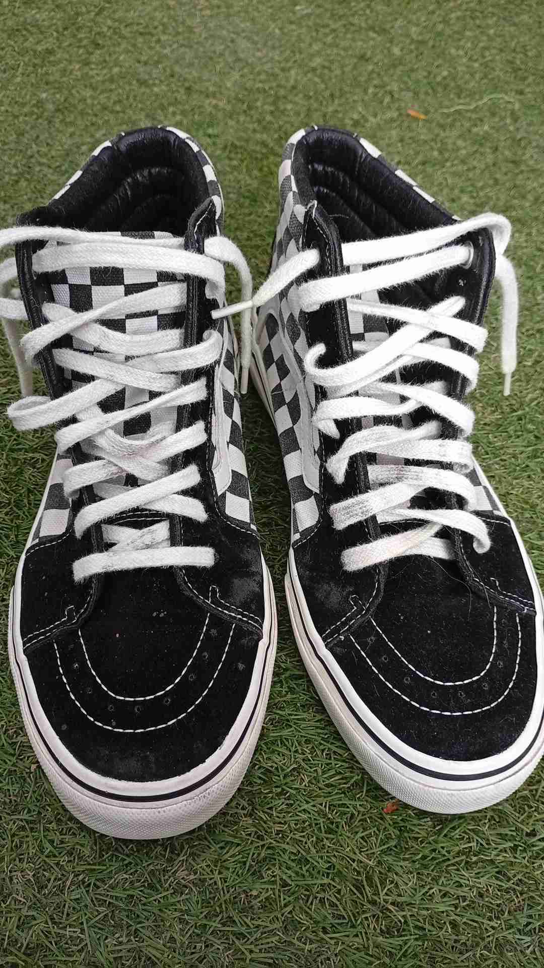 Zapatillas altas blanco y negro - miniatura 2