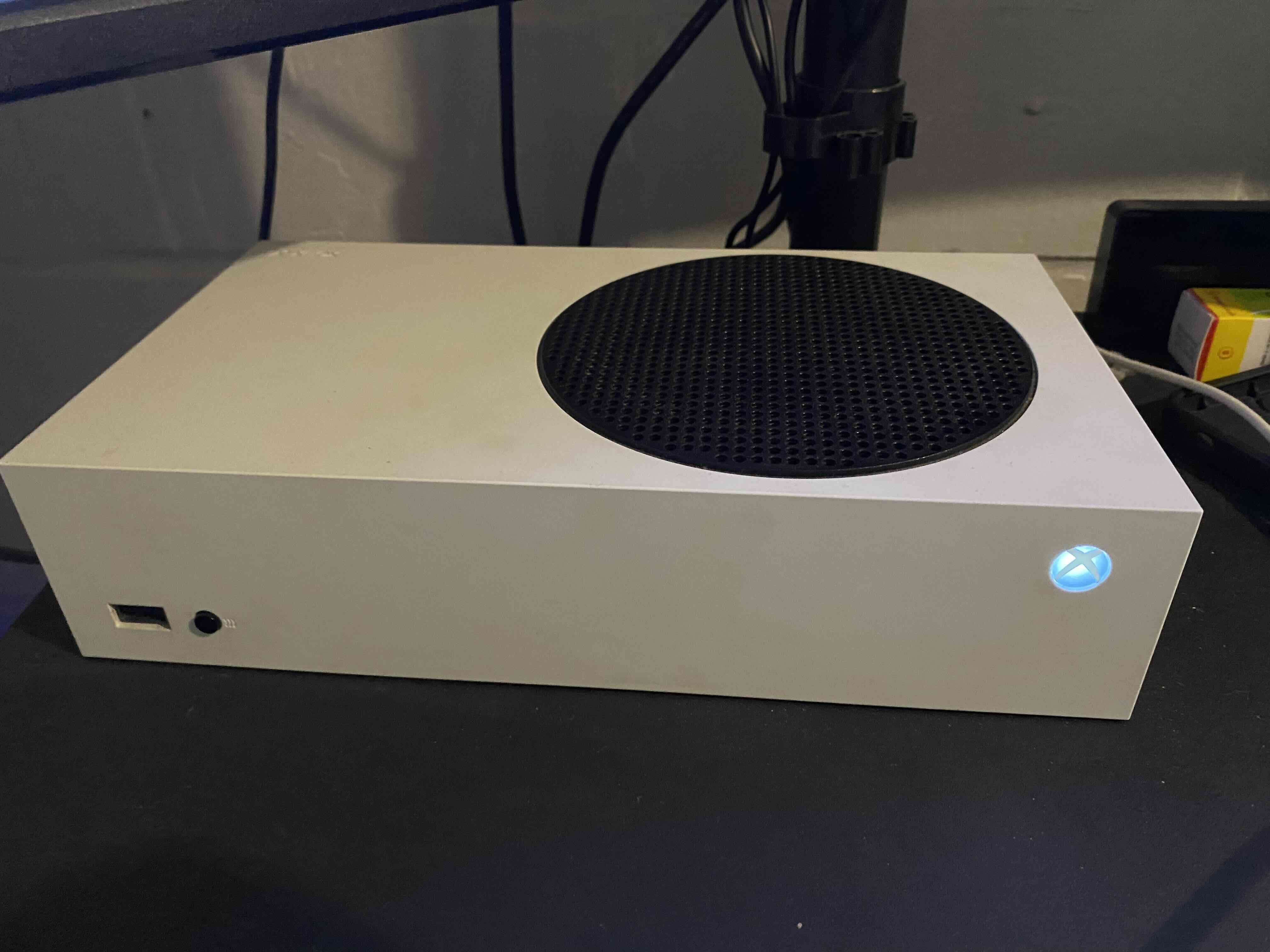 Xbox Series S - miniatura 1