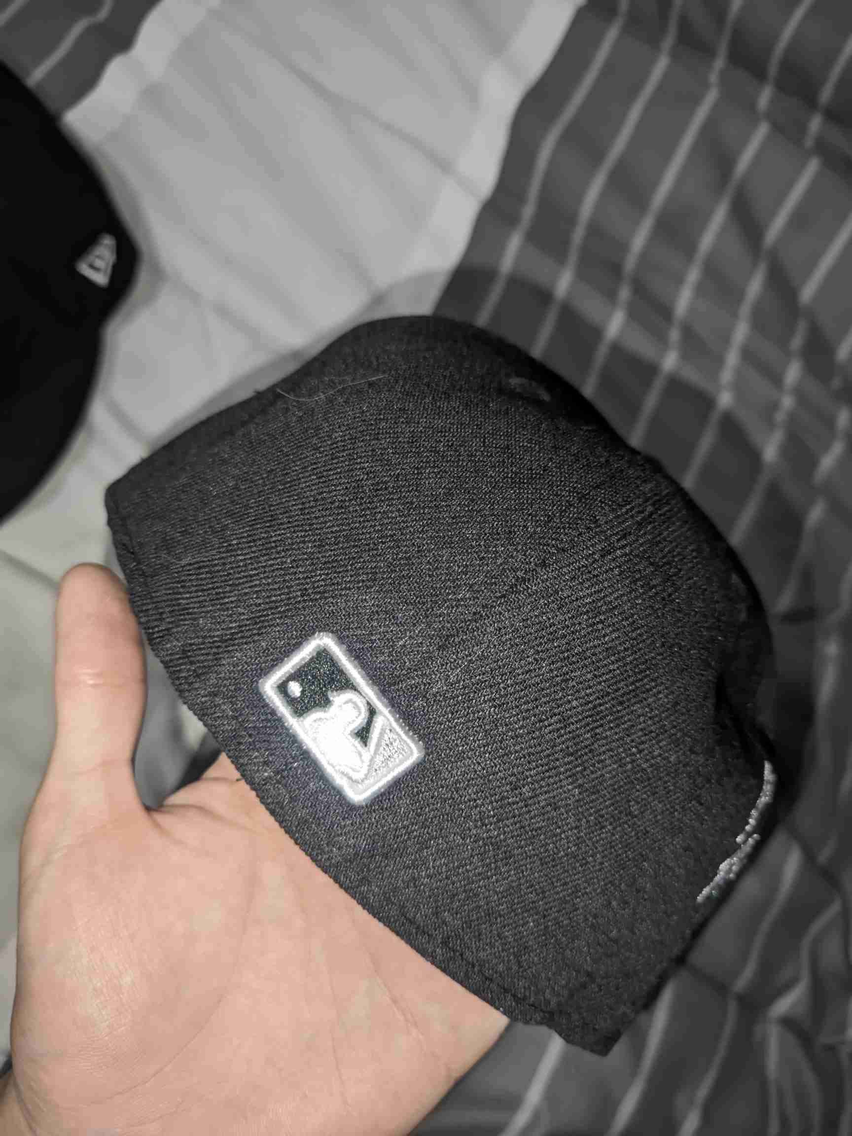 Gorra negra New Era - miniatura 3