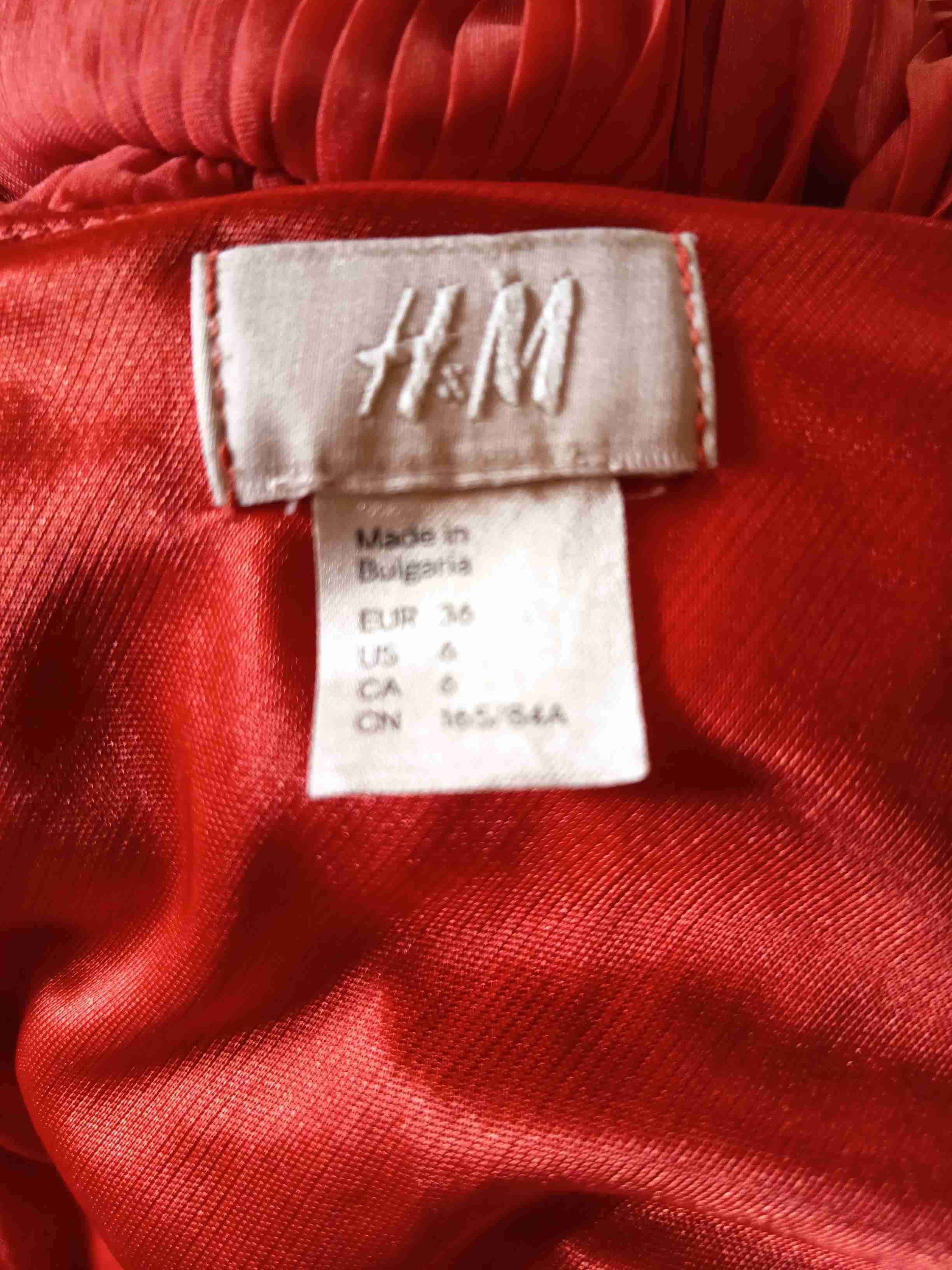 Vestido rojo coral plisado - miniatura 2