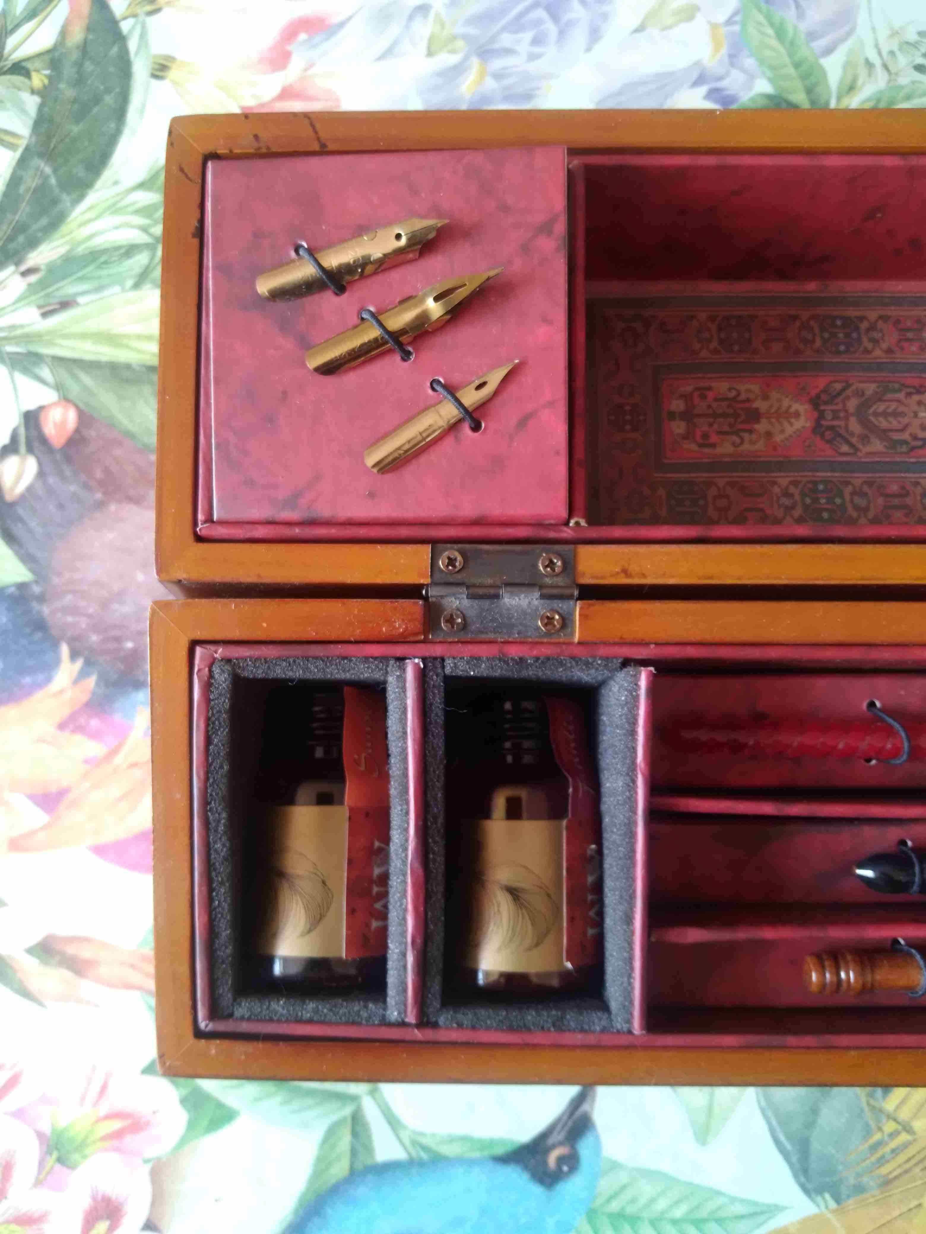 Set de caligrafía de lujo, modelo Windsor Prose. - miniatura 3