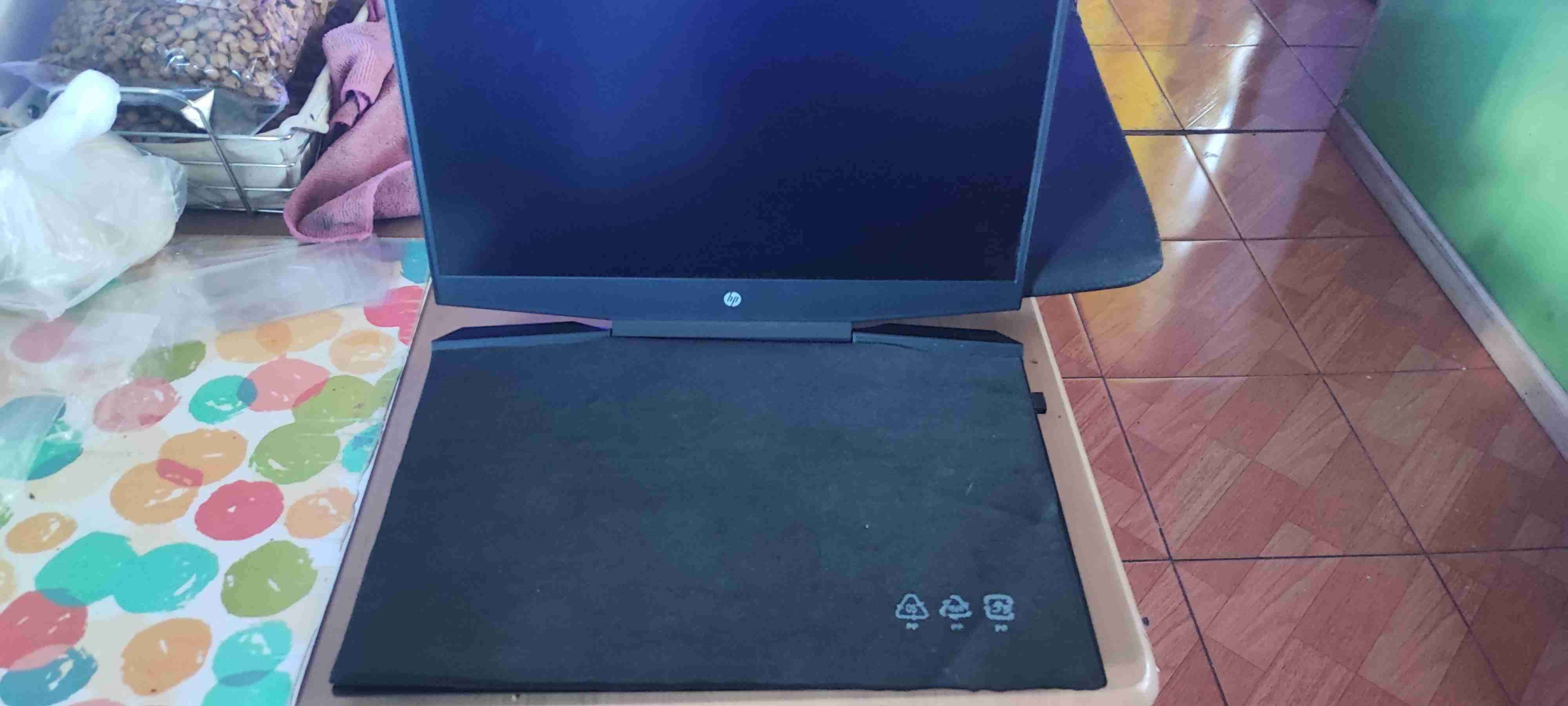 Laptop HP Pavilion Gaming 15 - miniatura 5