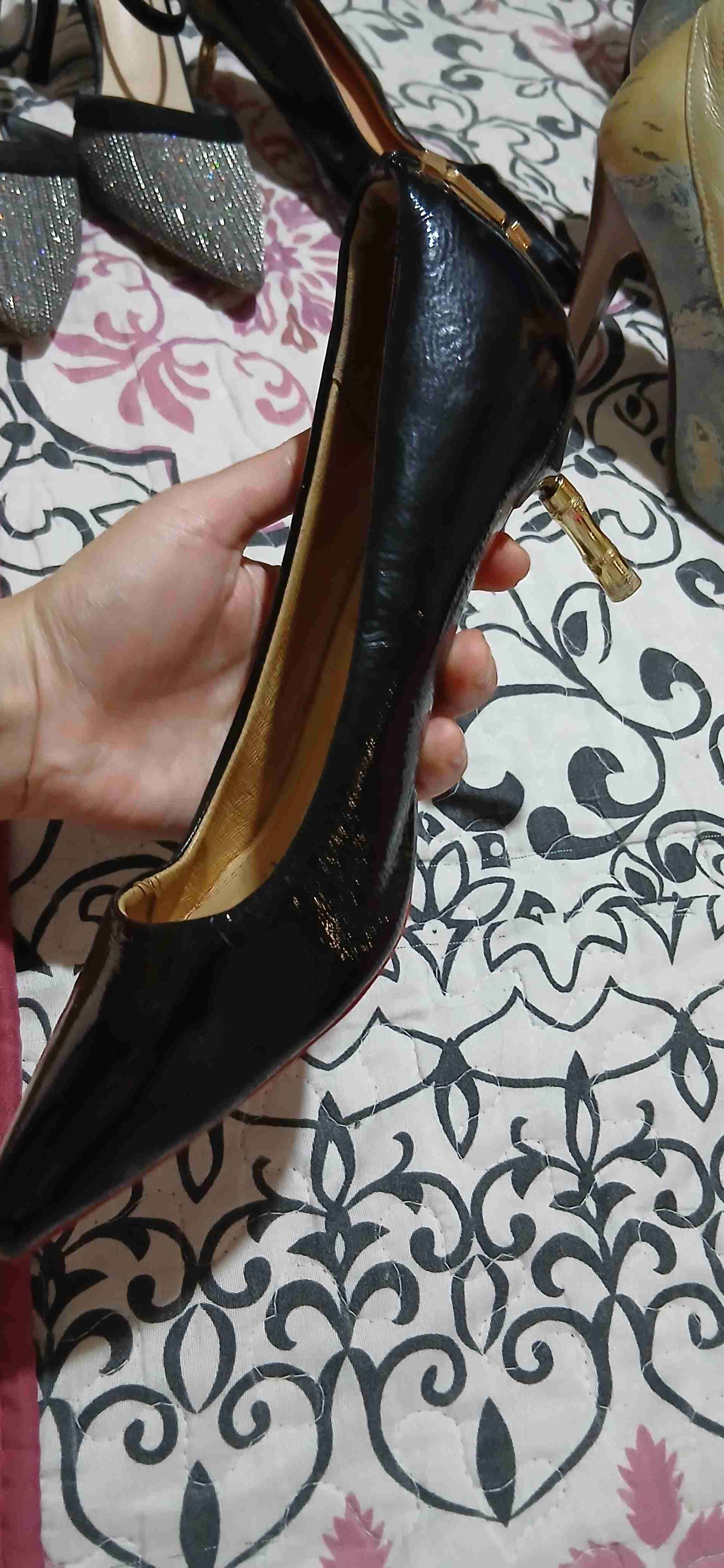 Zapatos de tacón negros elegantes - miniatura 2