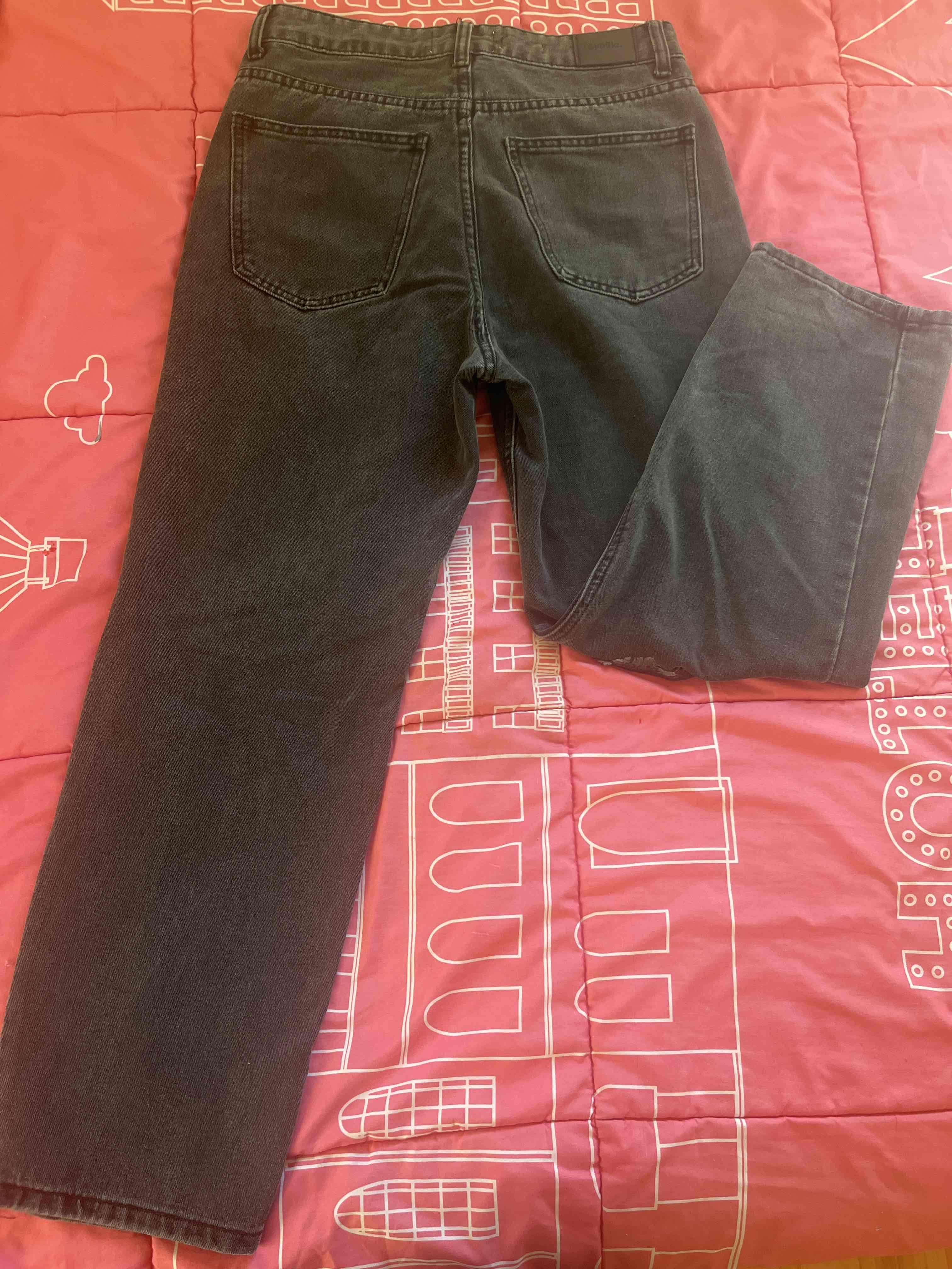 Jeans negros rotos - miniatura 2