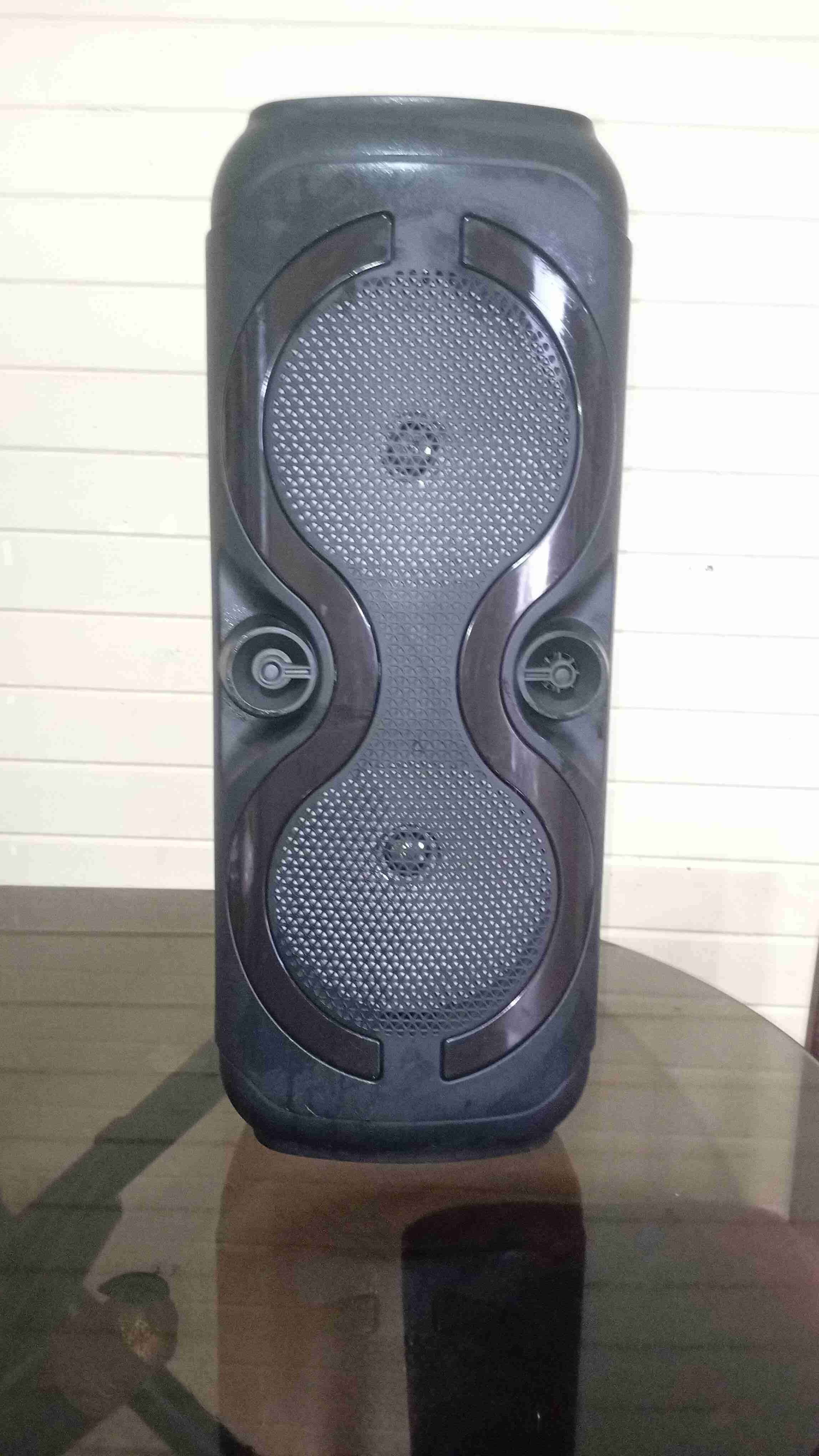 Parlante portátil con luces LED - miniatura 3