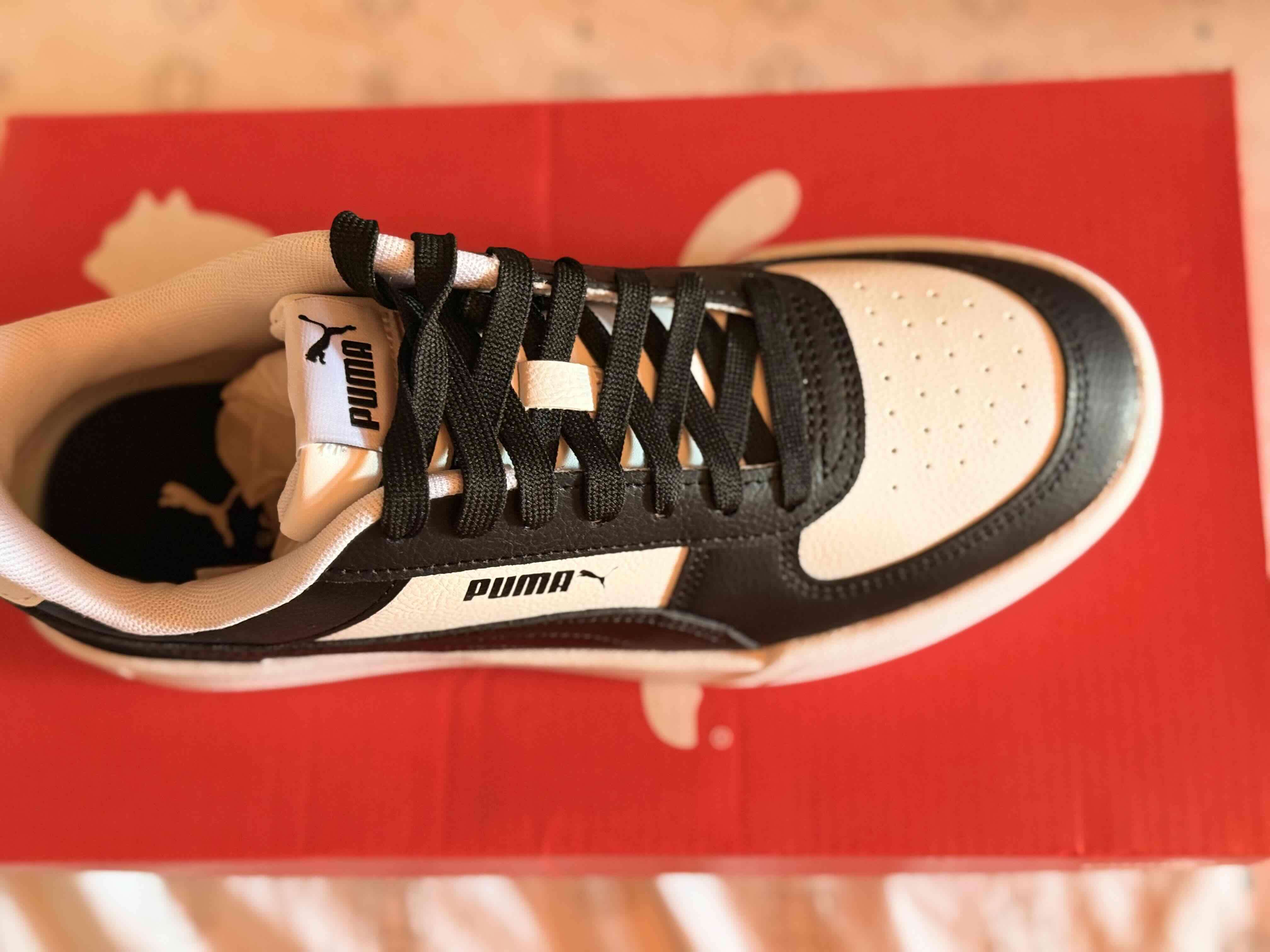 Zapatillas Puma blancas y negras - miniatura 2