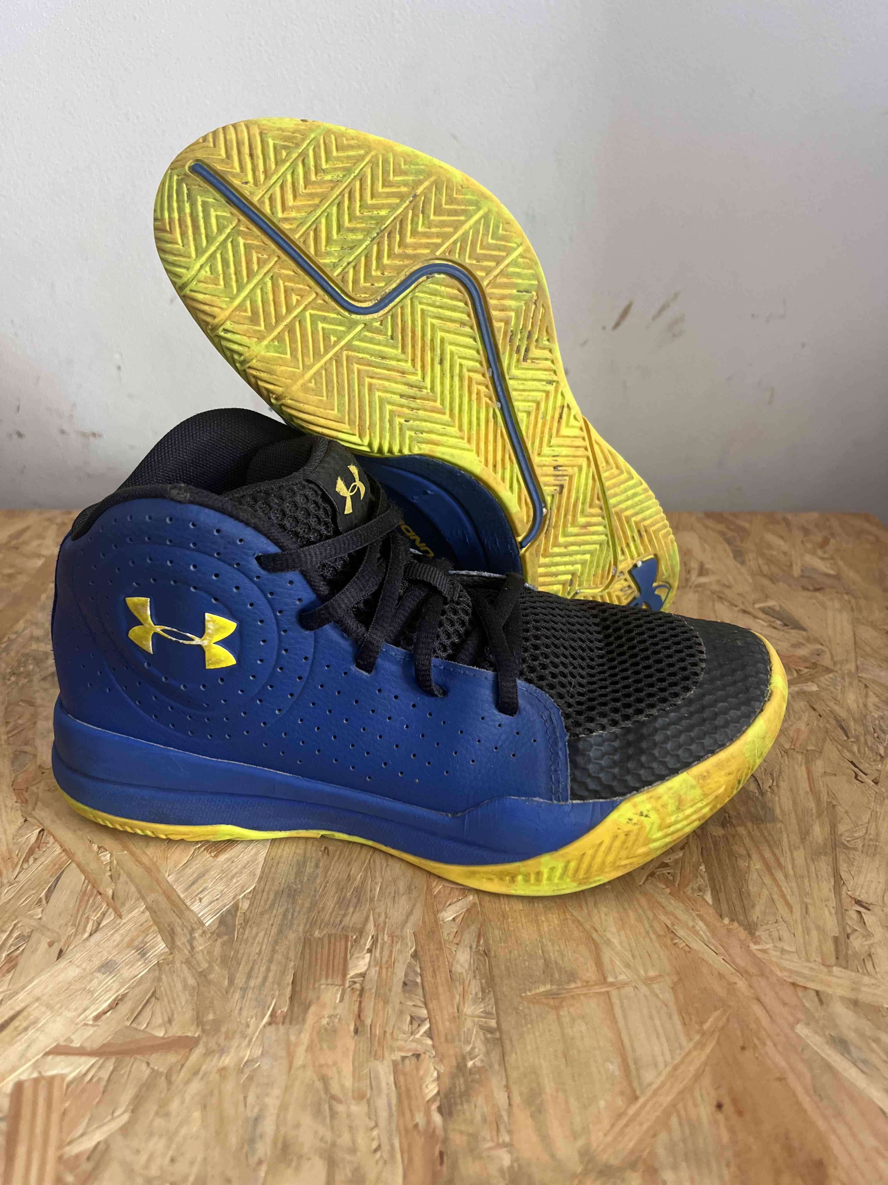 Zapatillas básquetbol niño negras y azules - miniatura 2