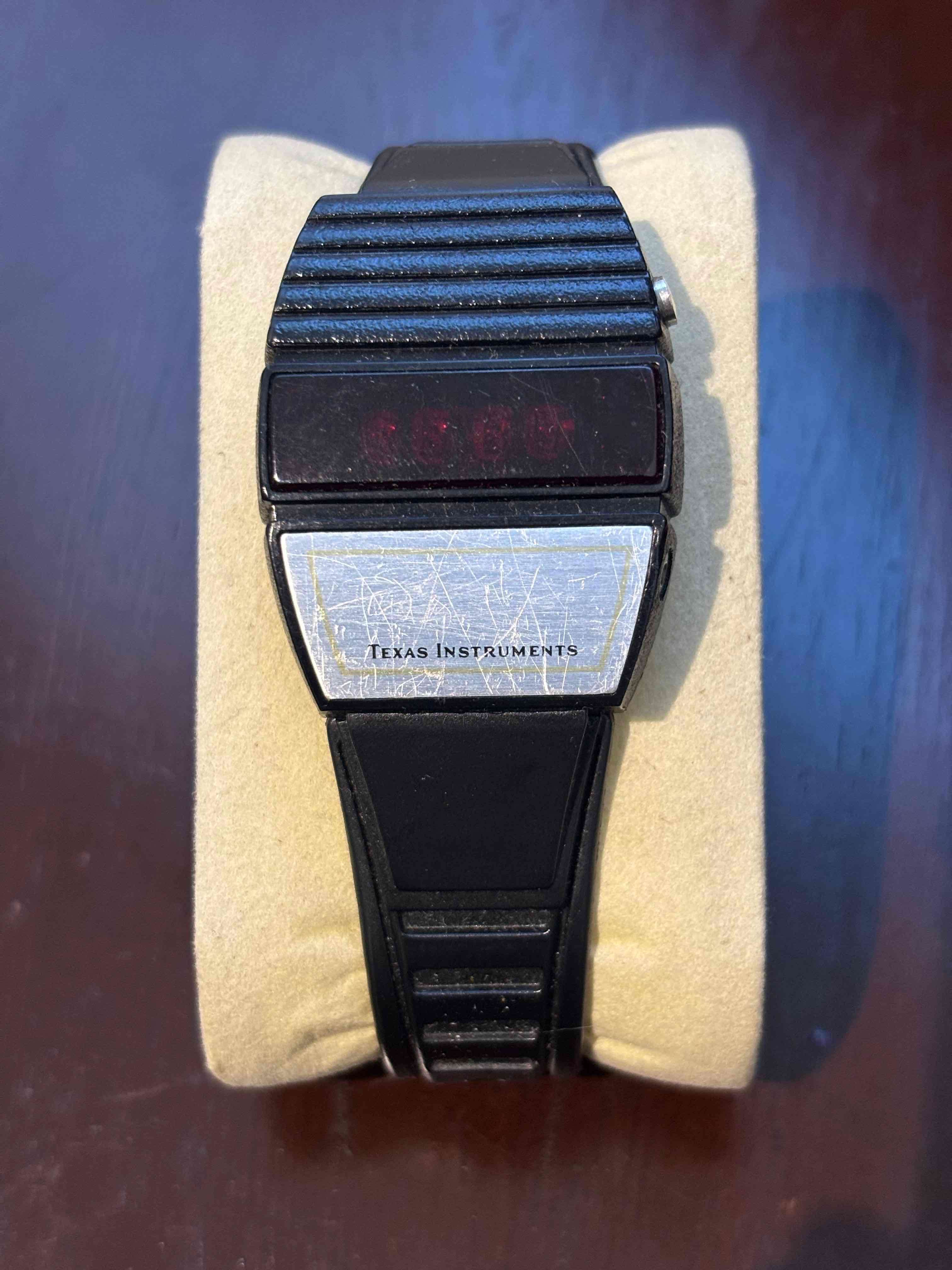 Reloj digital analogico Texas Instruments negro - miniatura 1