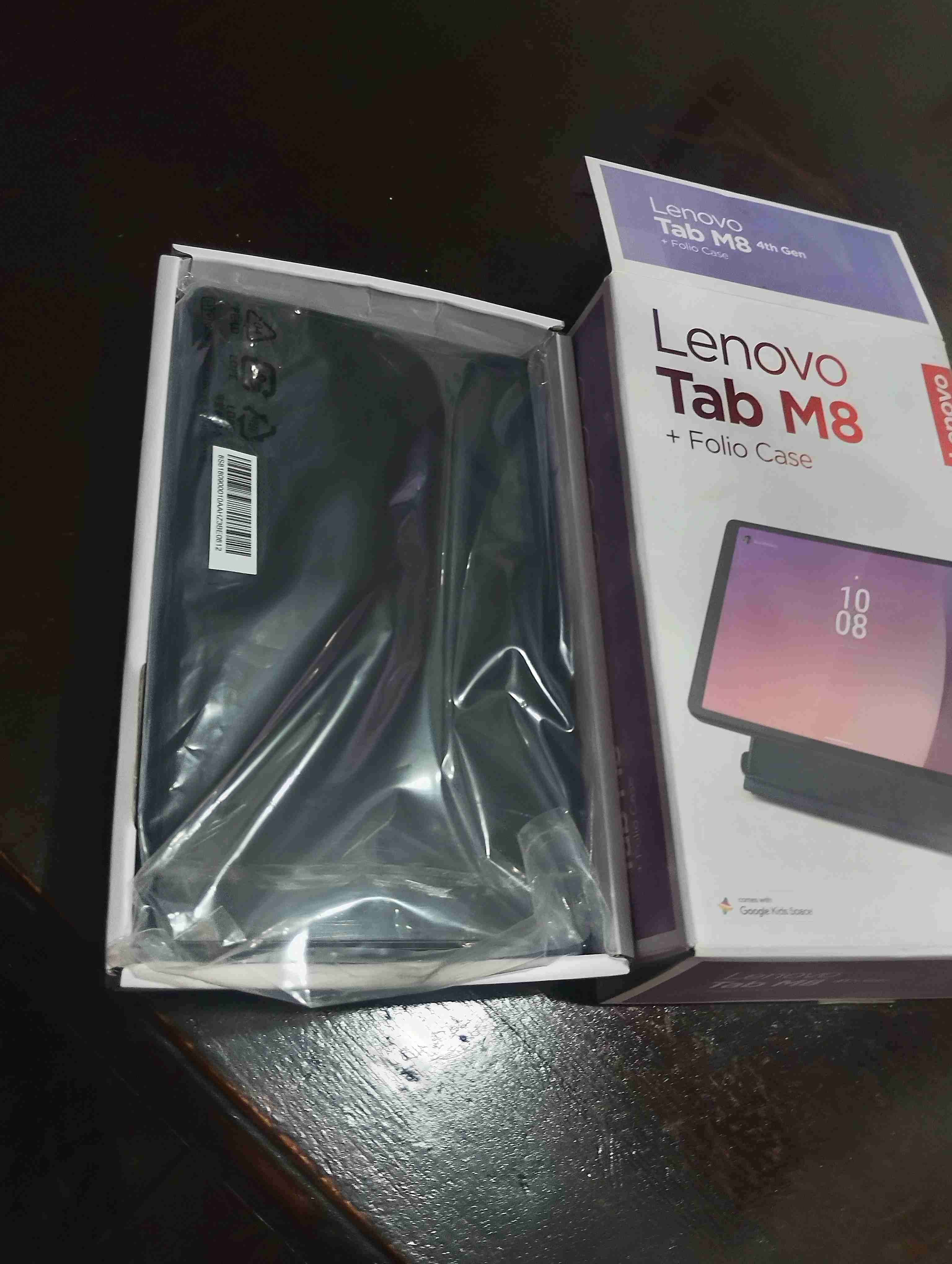 Tablet Lenovo Tab M8 nueva - miniatura 3