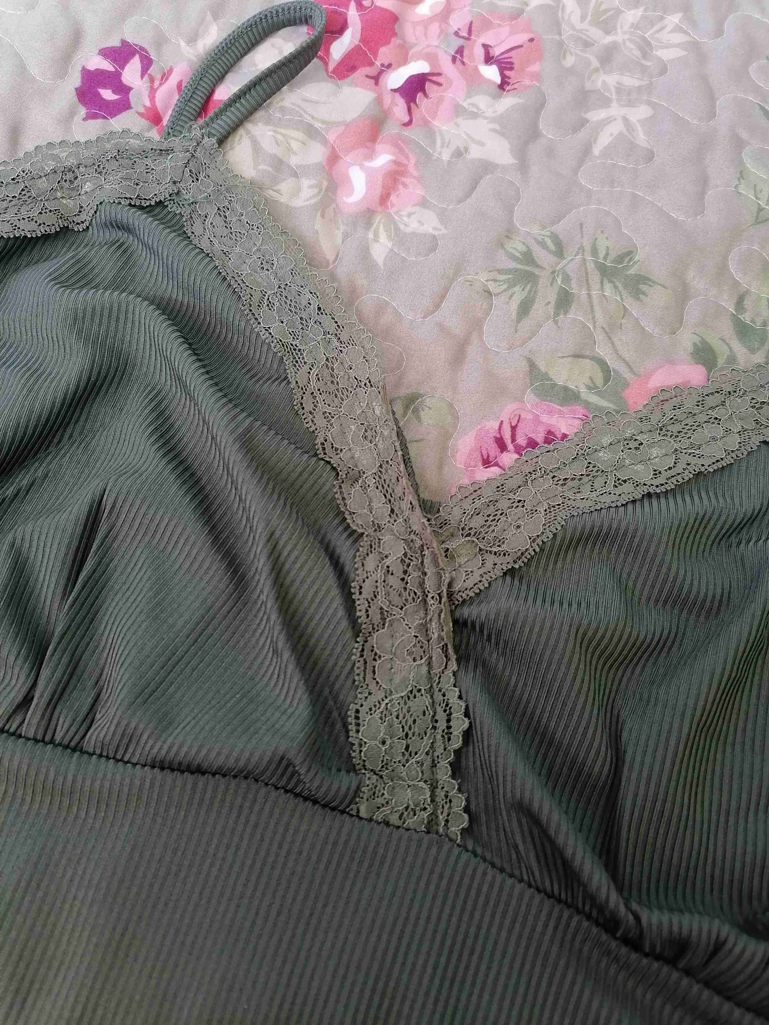 Bralette verde con encaje - miniatura 2