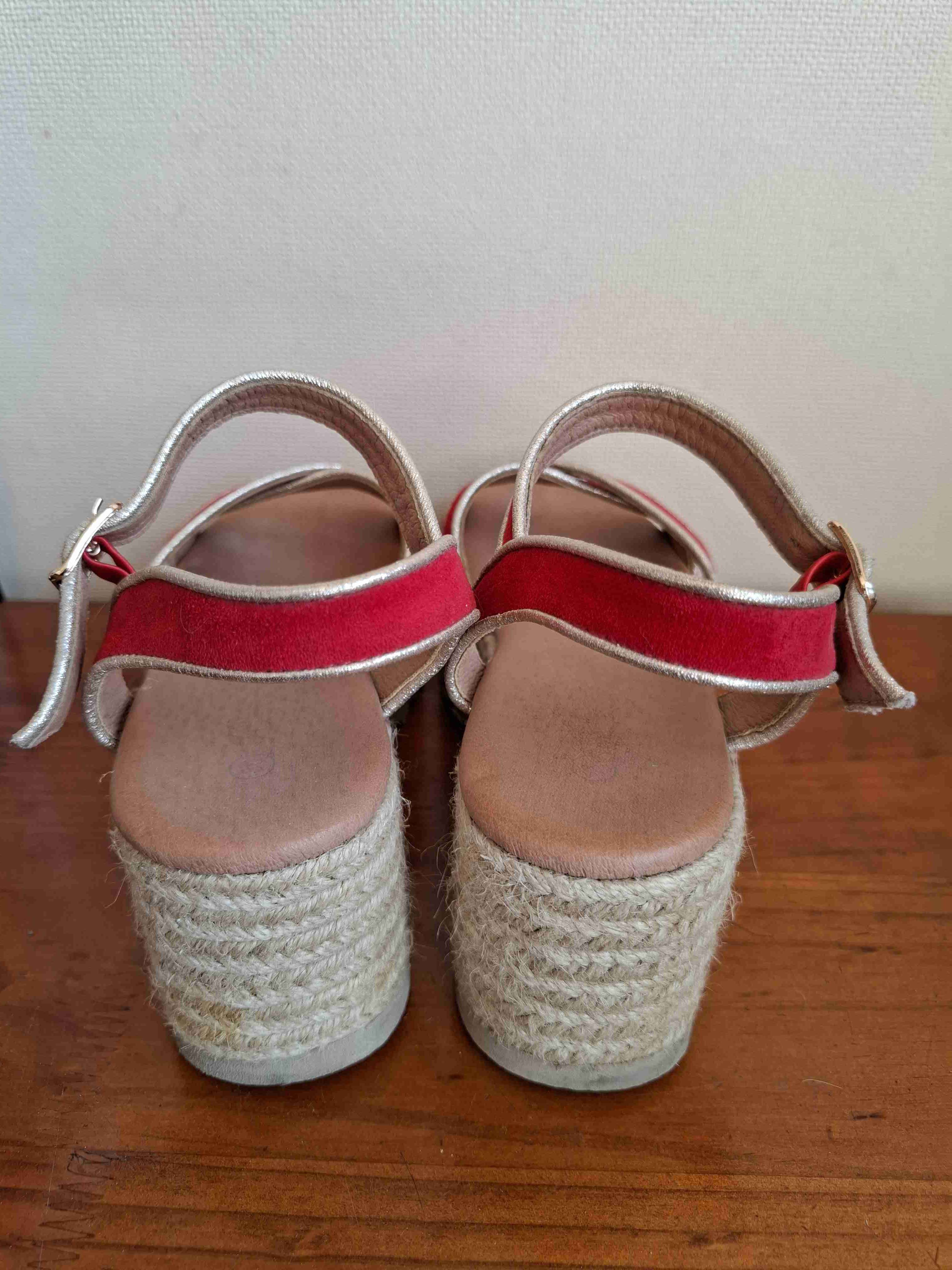 Sandalias plataforma rojas - miniatura 3