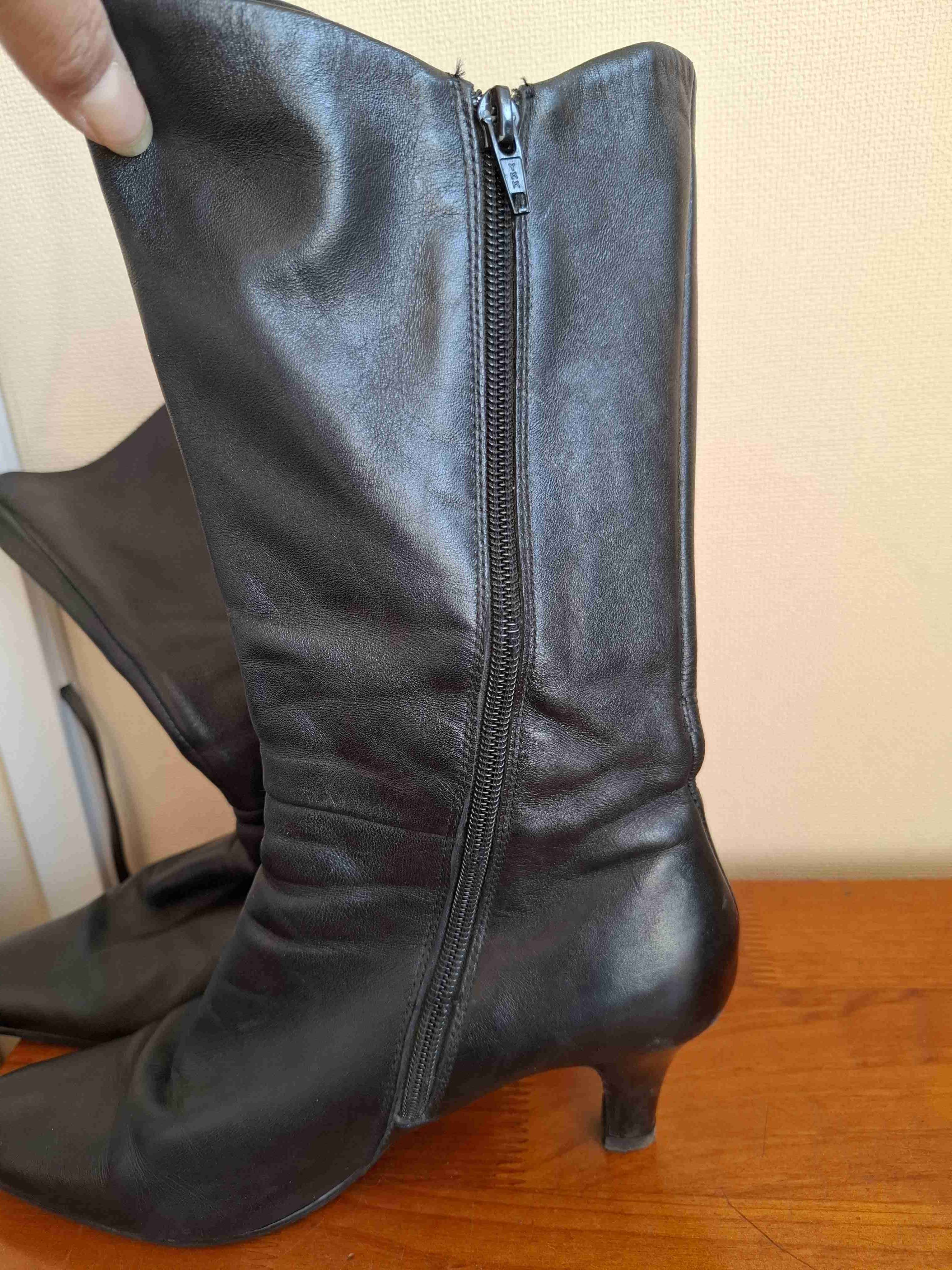 Botas negras de cuero con taco - miniatura 4