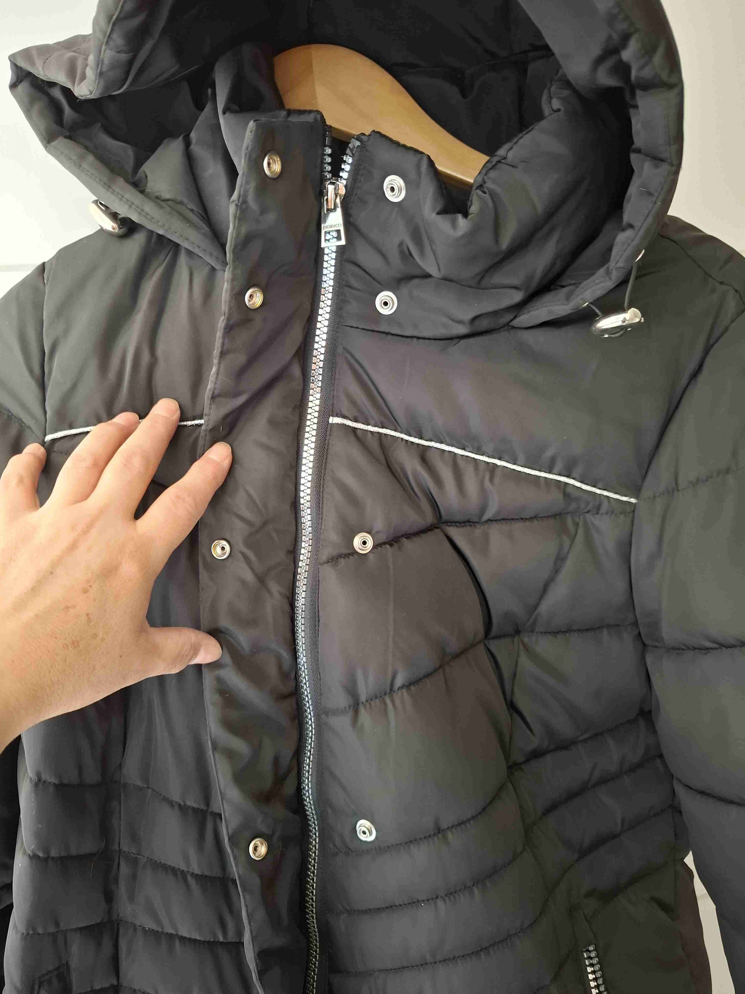 Parca  negra acolchado largo, marca Fiorucci - miniatura 2