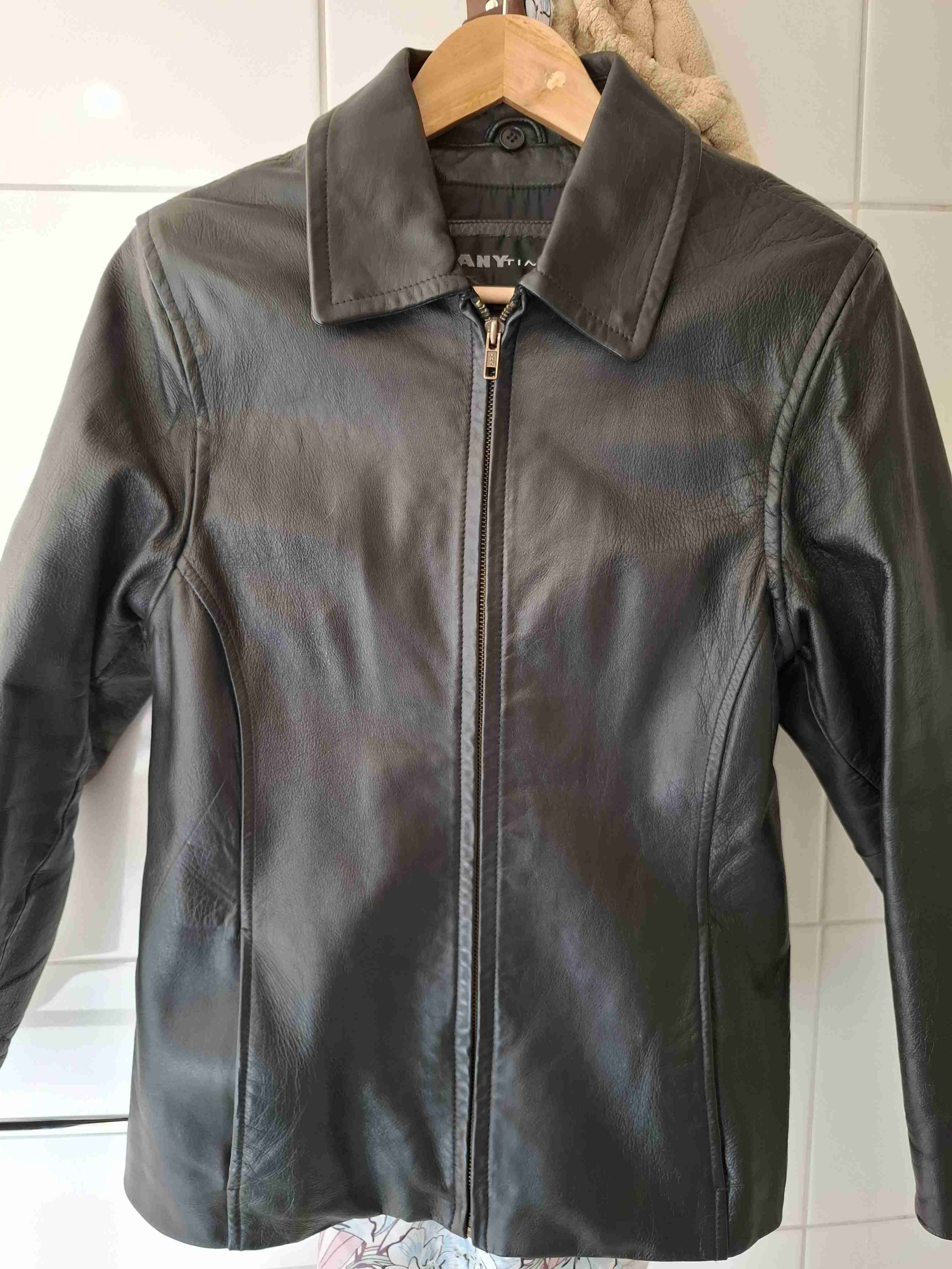 Chaqueta de cuero negra
