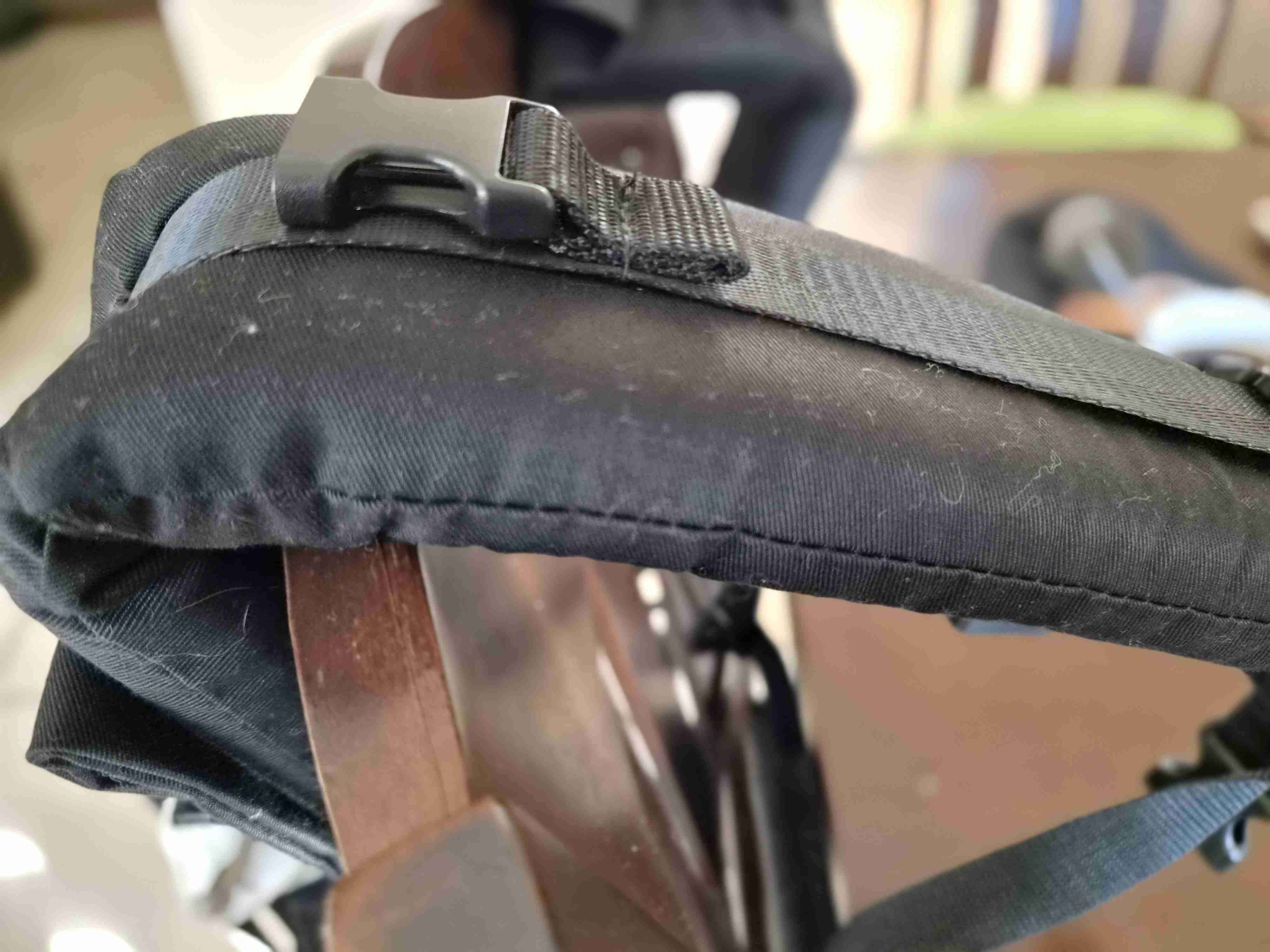 Portabebé ergonómico con diseño de zorros - miniatura 3