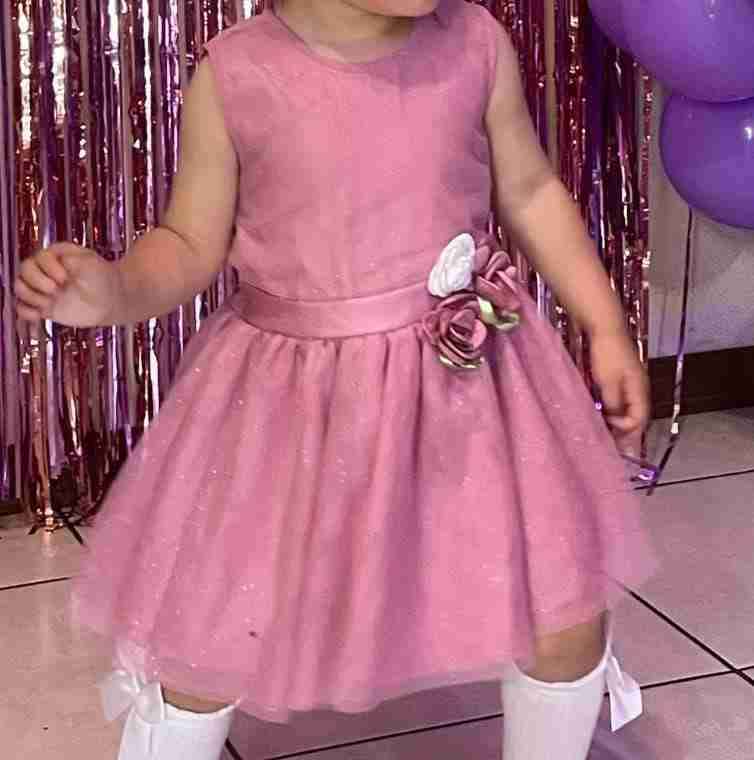 Vestido rosado infantil con flores - miniatura 3