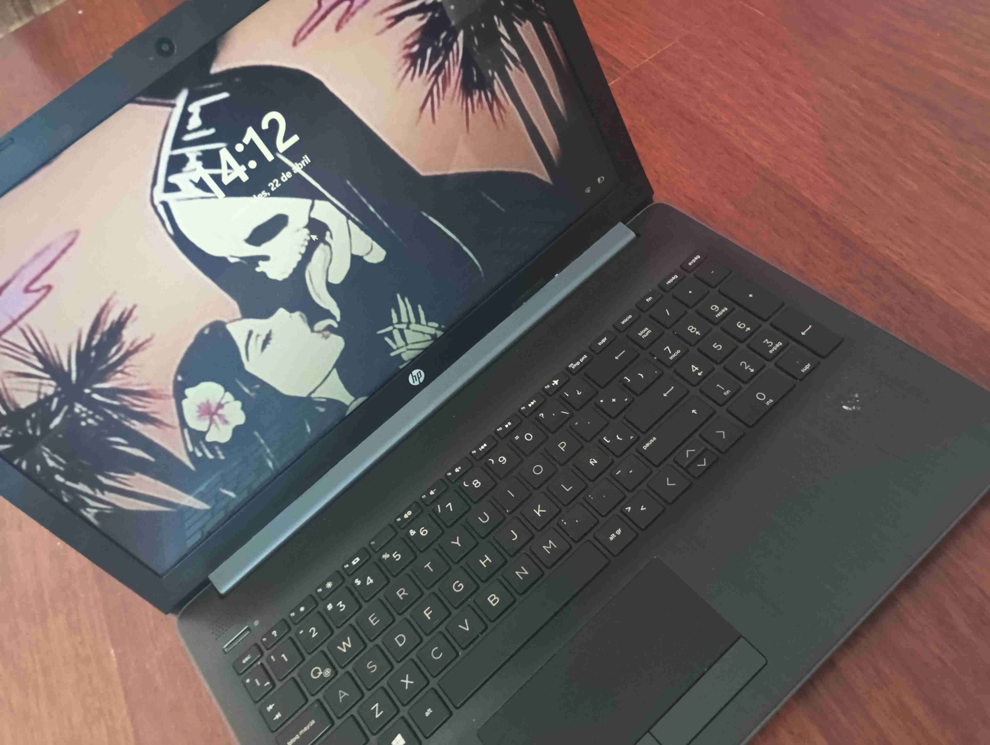 Notebook HP negra - miniatura 2