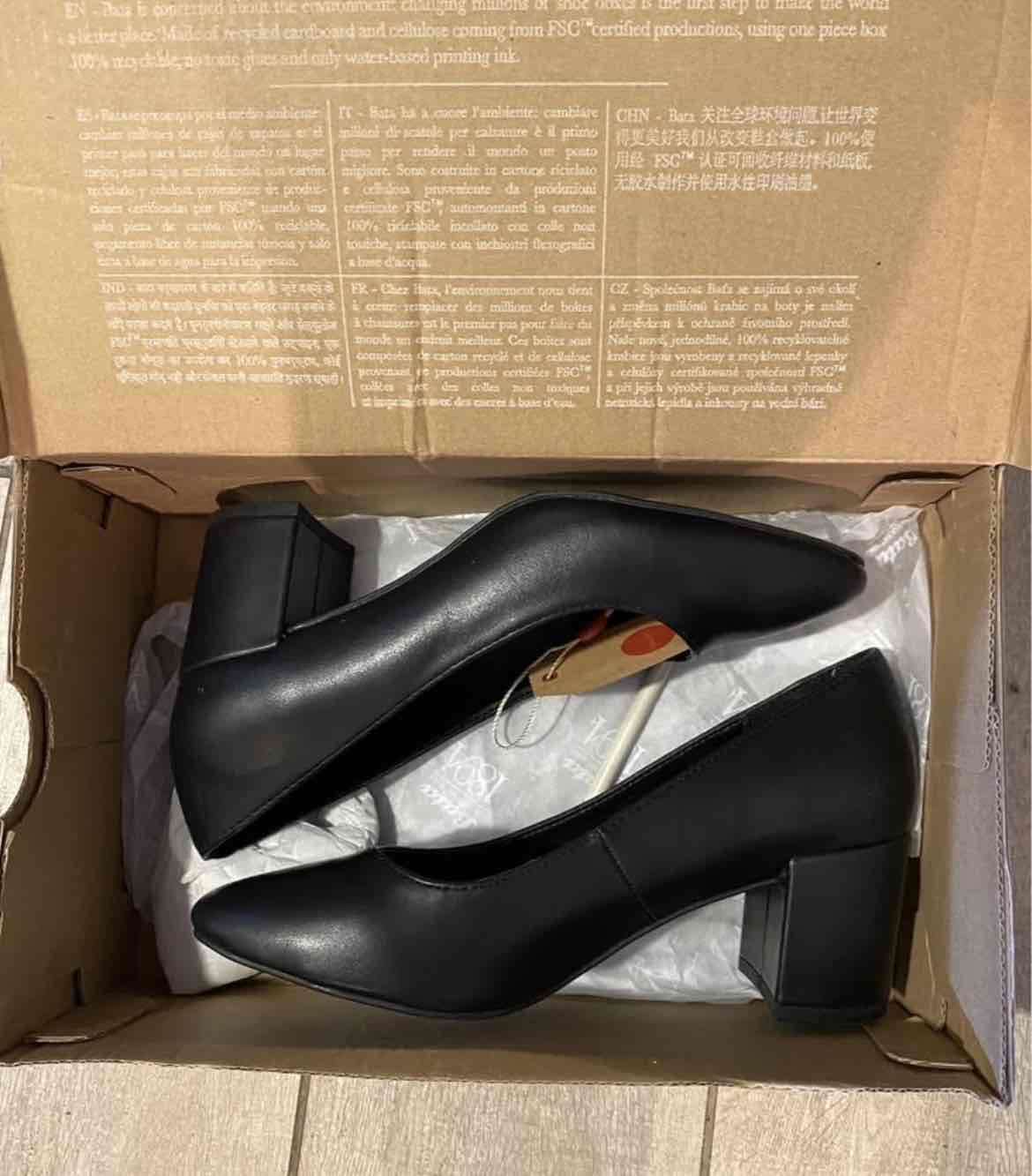 Zapatos bata negros de tacón bajo - miniatura 1