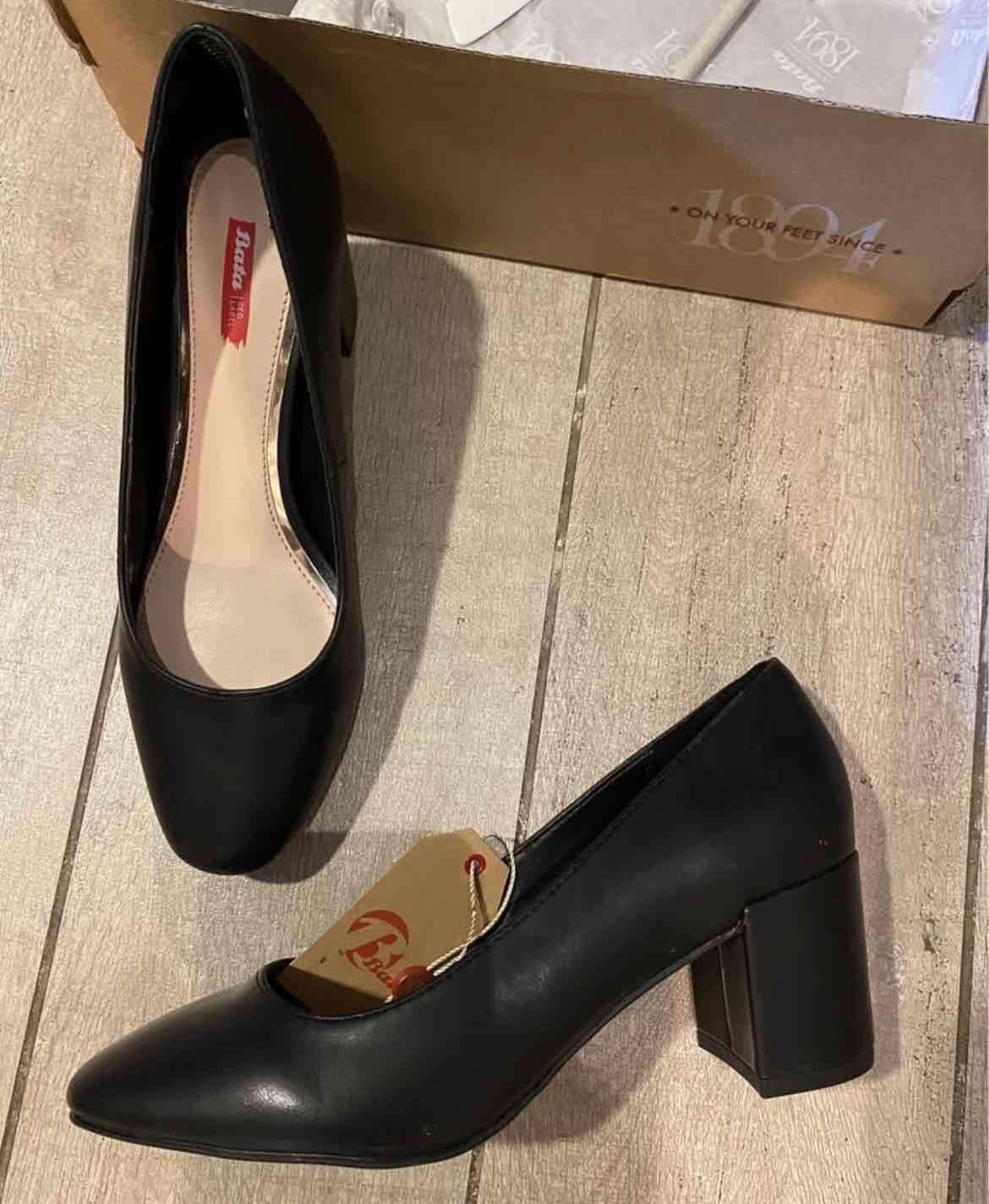 Zapatos bata negros de tacón bajo - miniatura 2