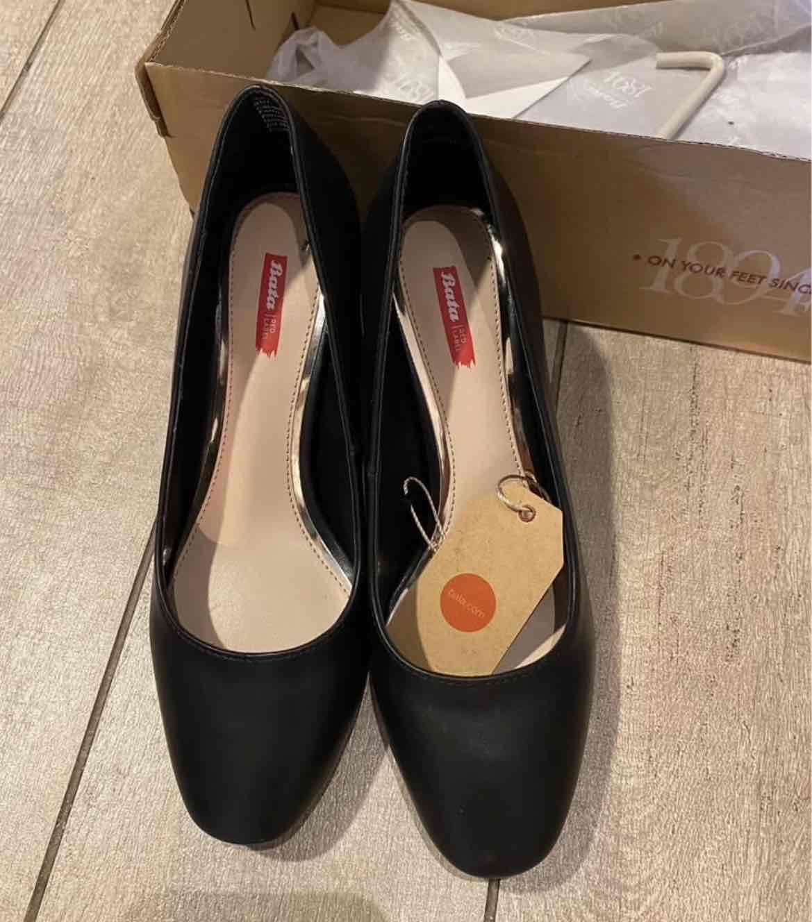 Zapatos bata negros de tacón bajo - miniatura 3