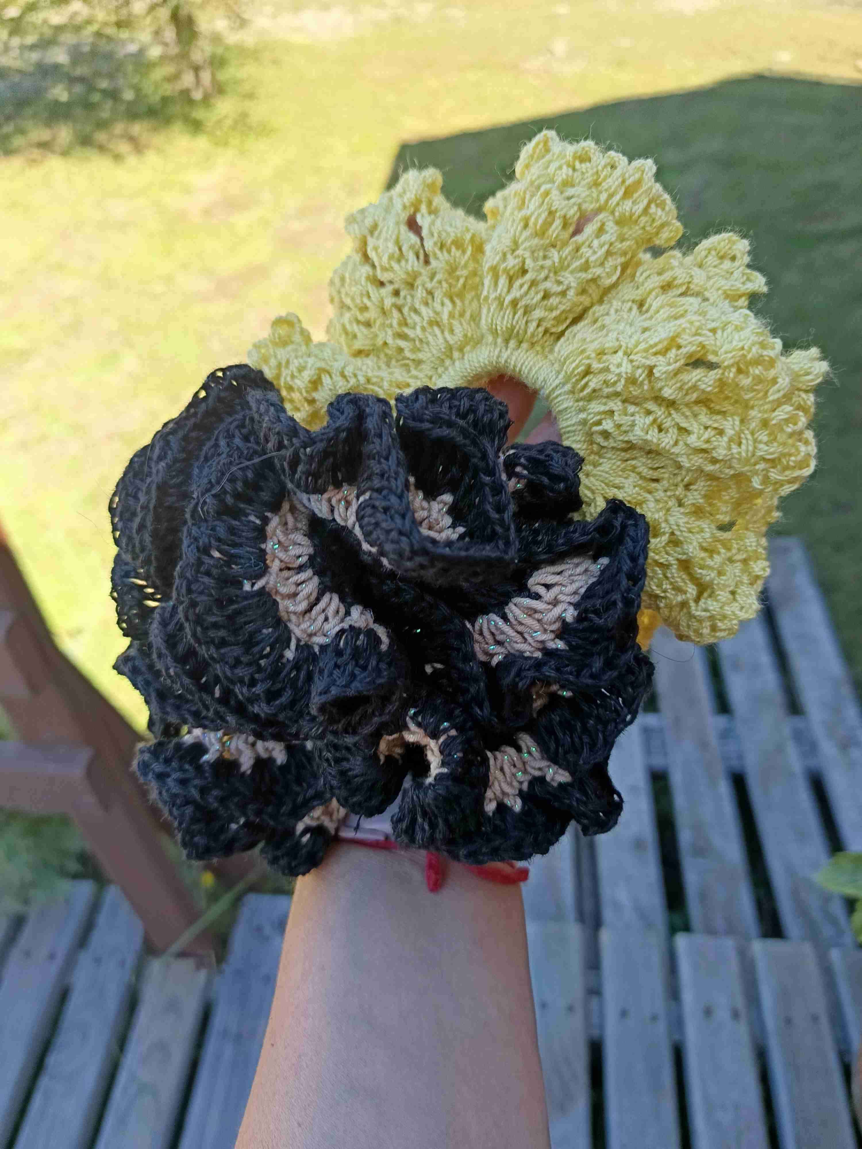 Scrunchis XL de variados colores y texturas - miniatura 6