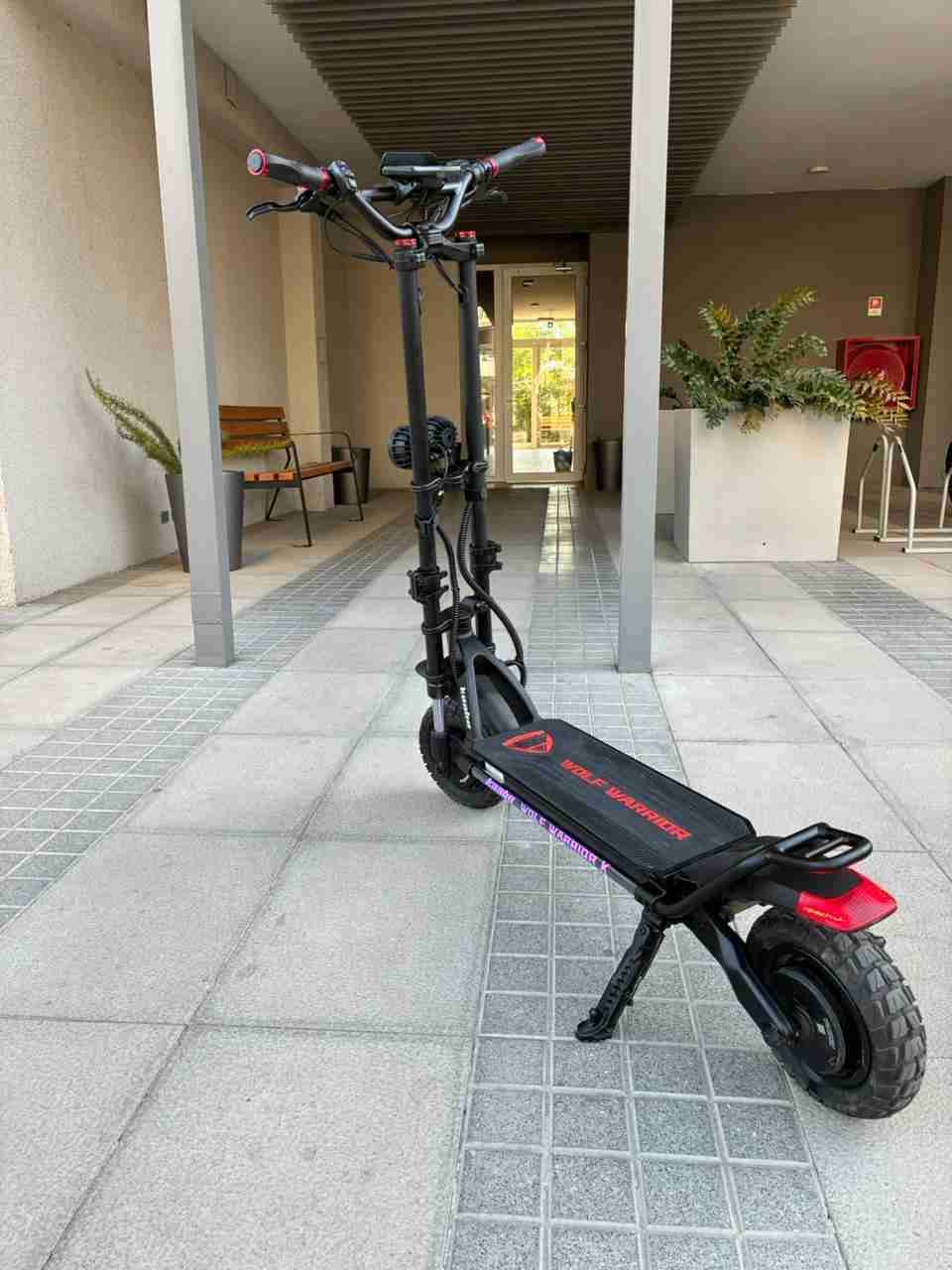 Scooter eléctrico Wolf Warrior X Plus - miniatura 2