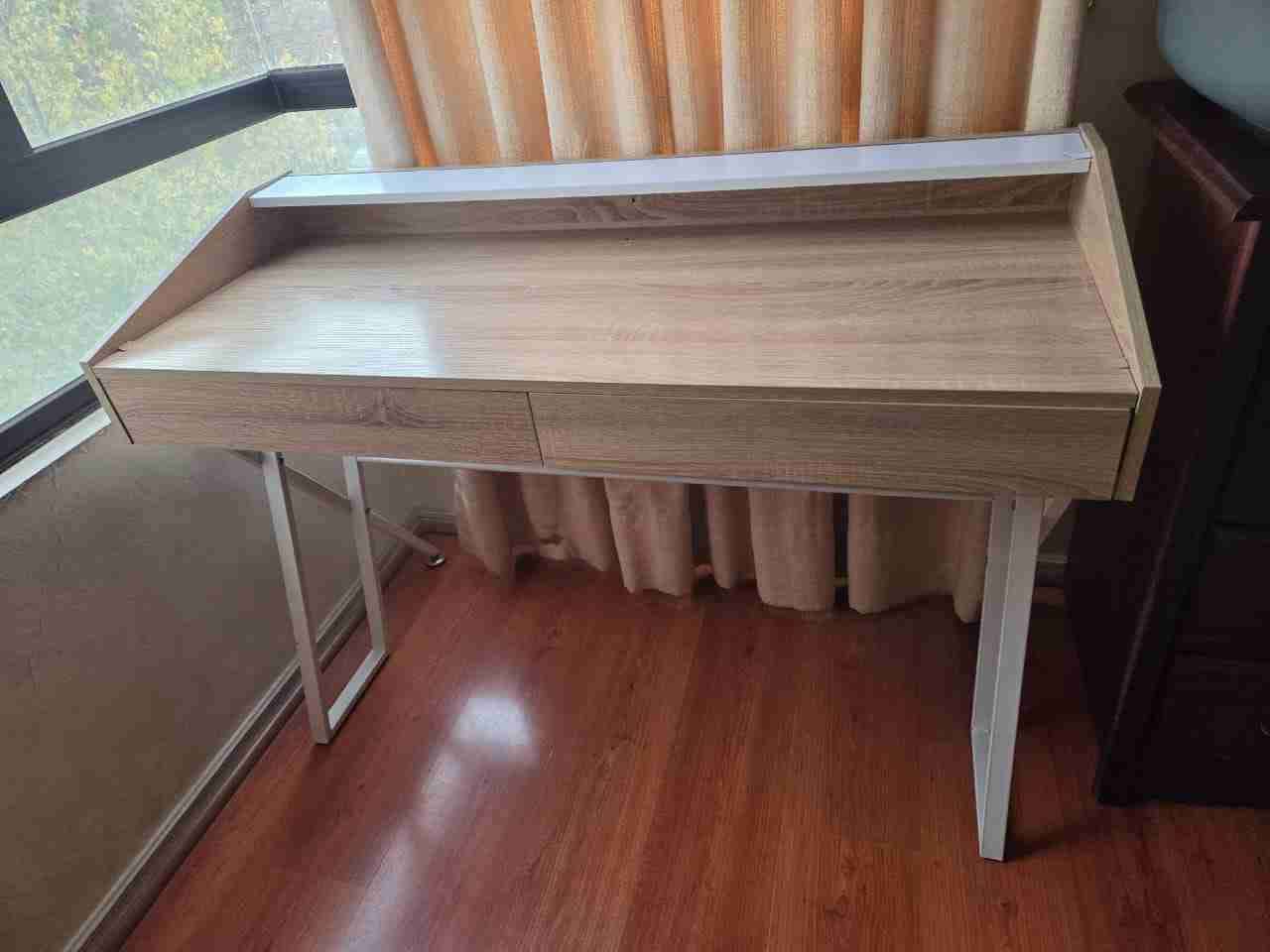 Escritorio madera moderno