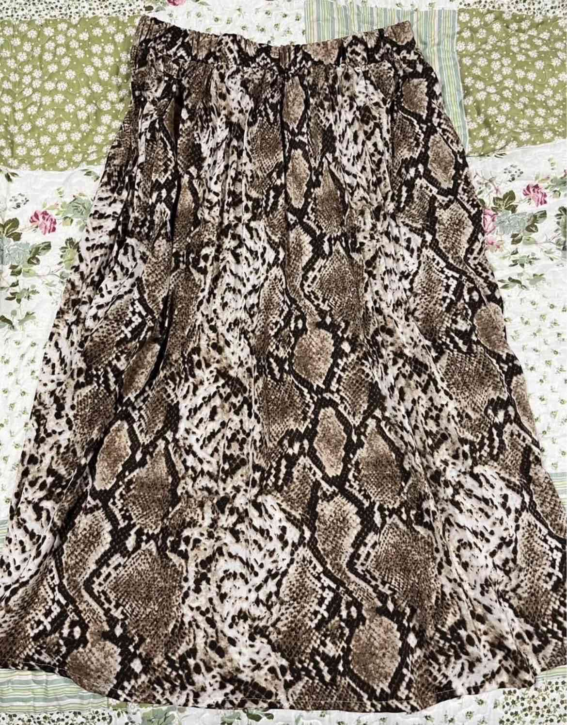 Falda animal print shein 4xl