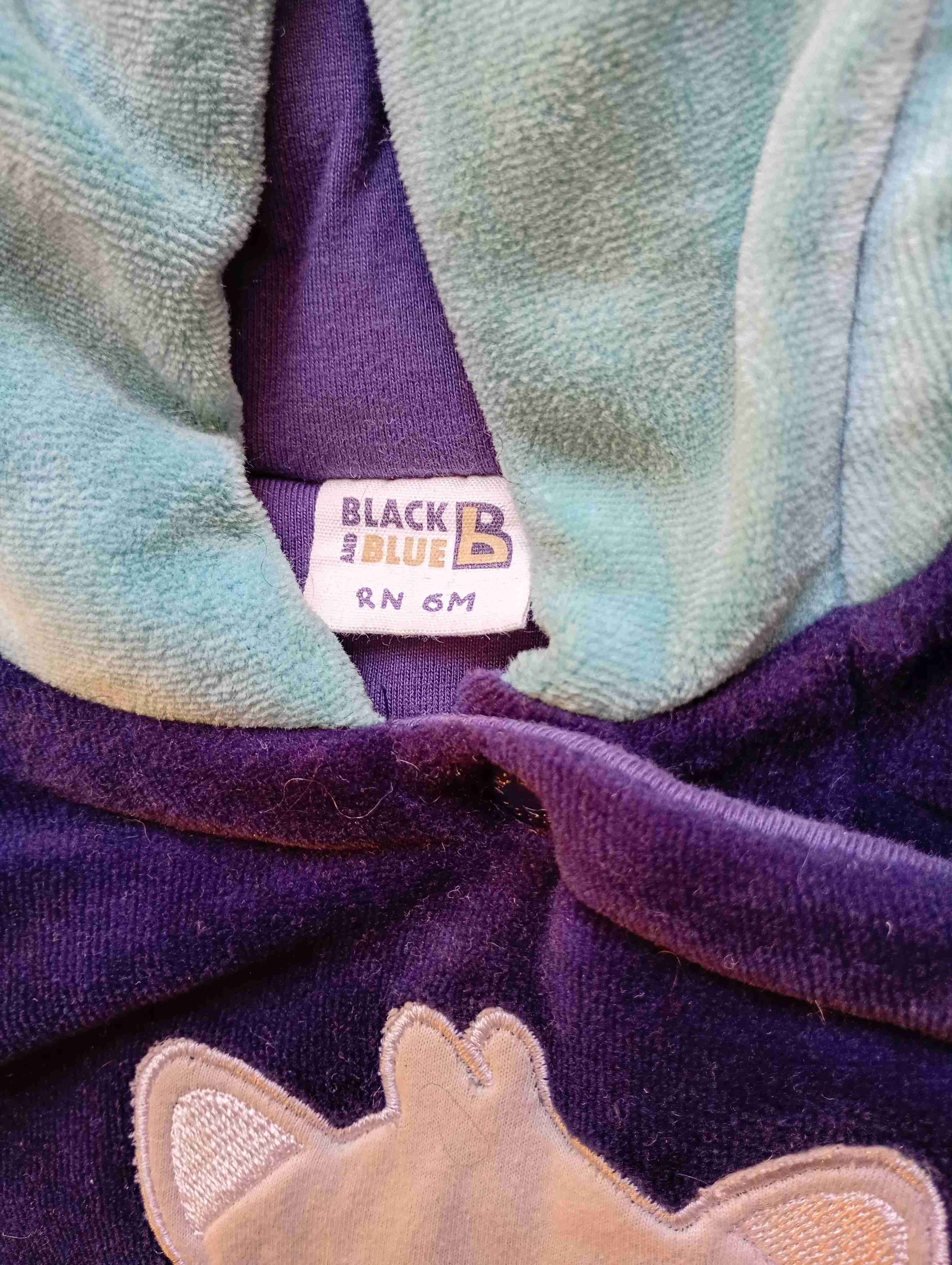 Abrigo infantil con diseño de zorro - miniatura 3