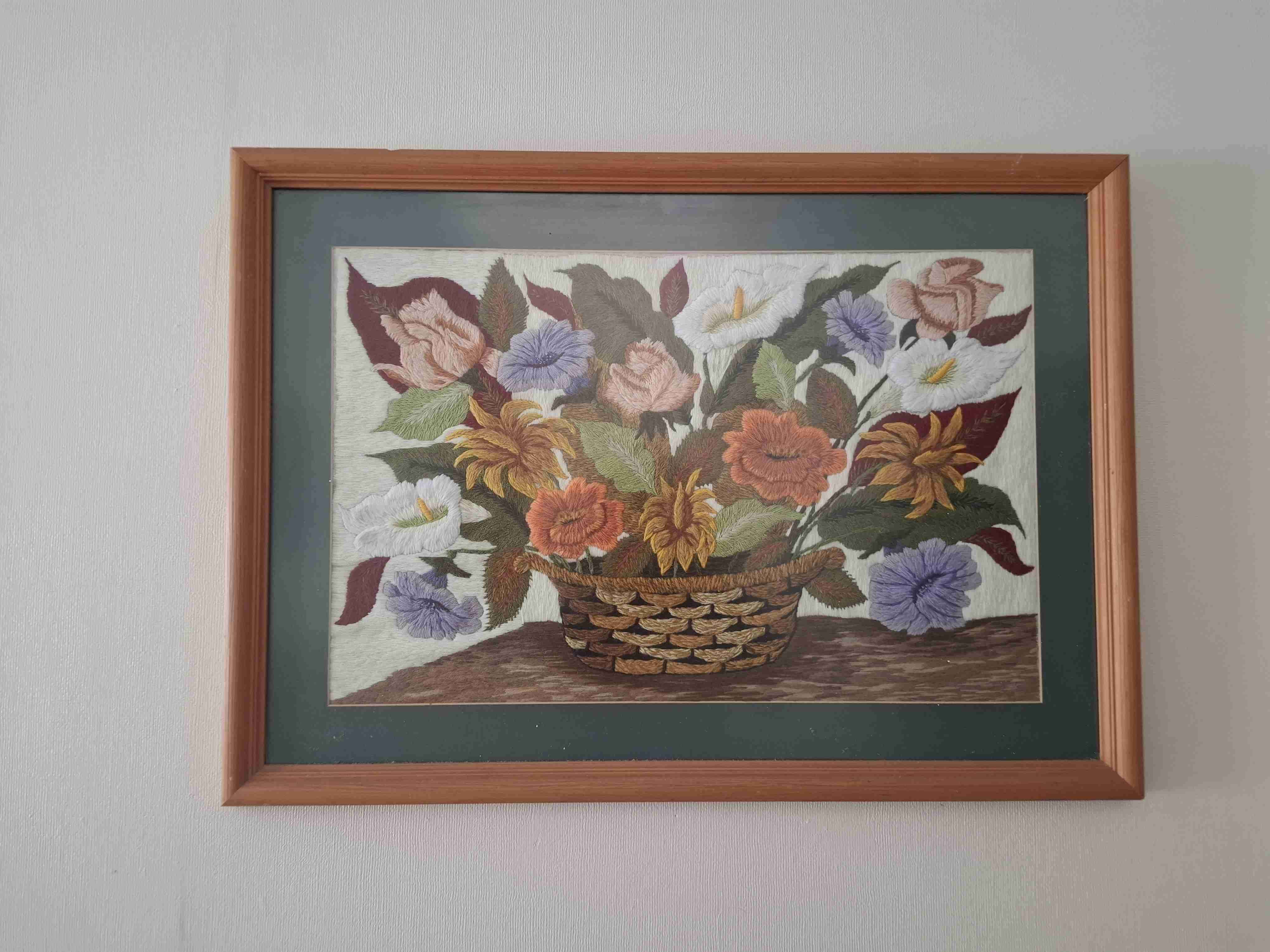 Cuadro bordado de flores - miniatura 1