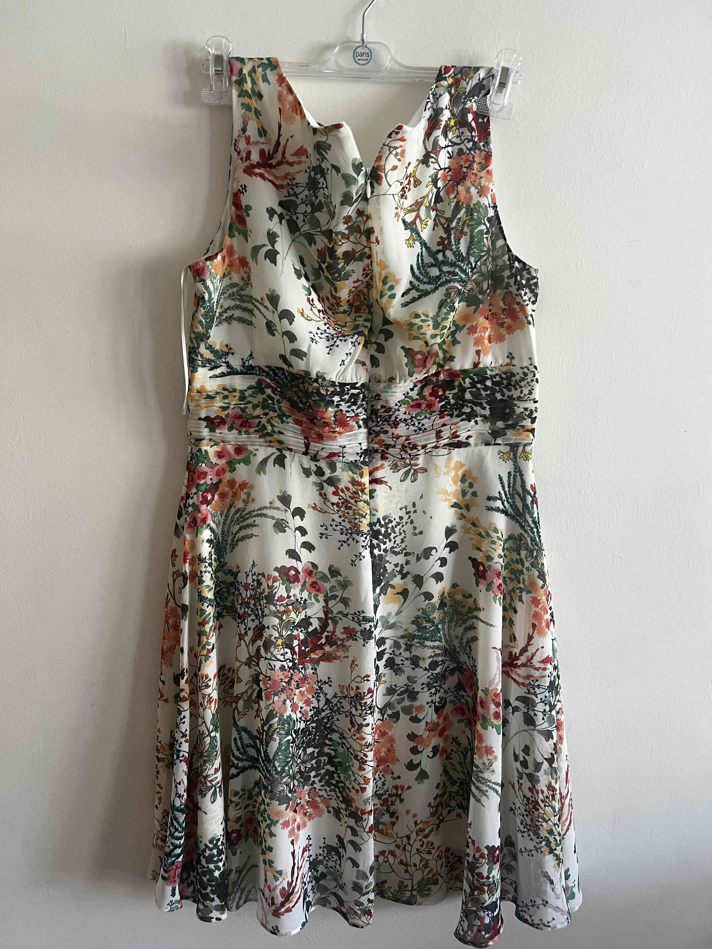 Vestido floral sin mangas - miniatura 2