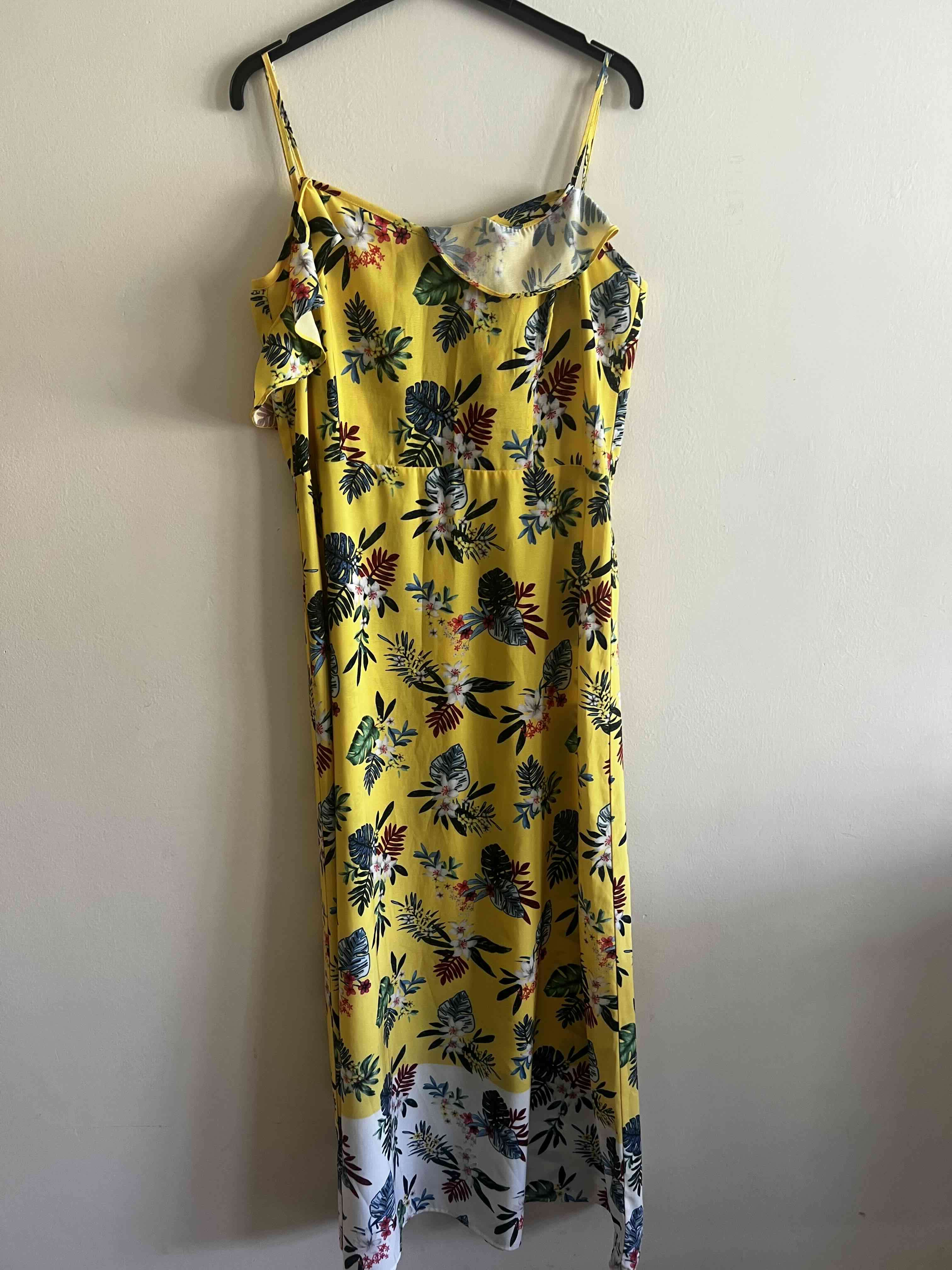 Vestido veraniego amarillo floral - miniatura 2