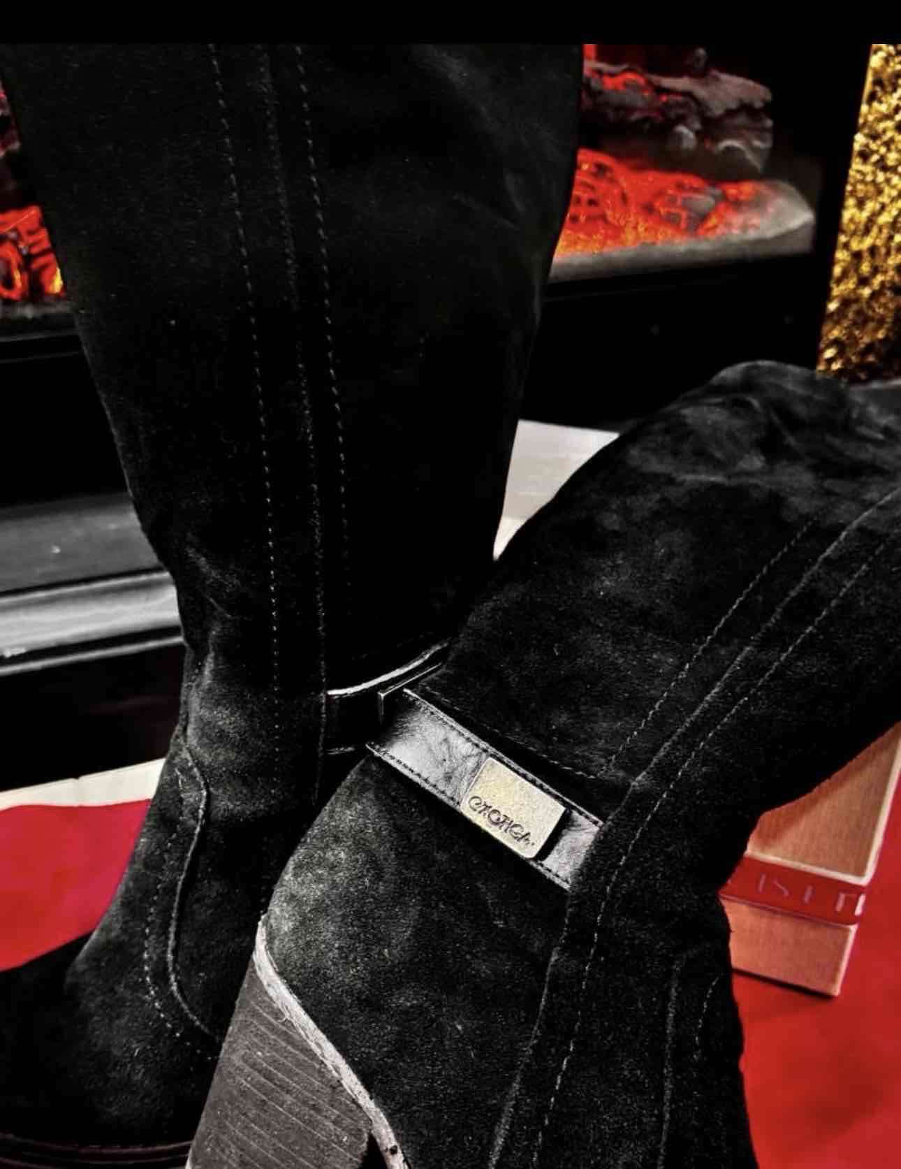 Botas altas negras de gamuza - miniatura 2