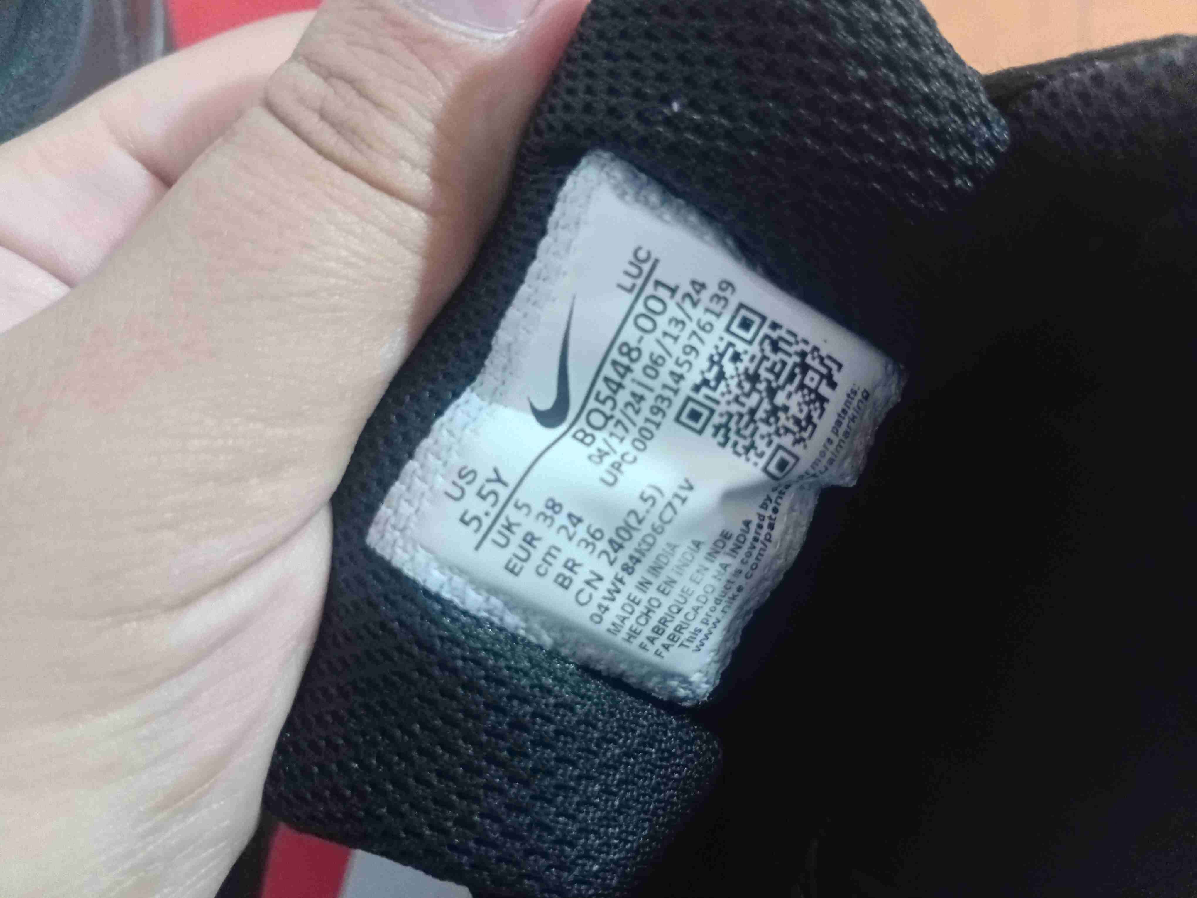 Zapatillas negras Nike - miniatura 5