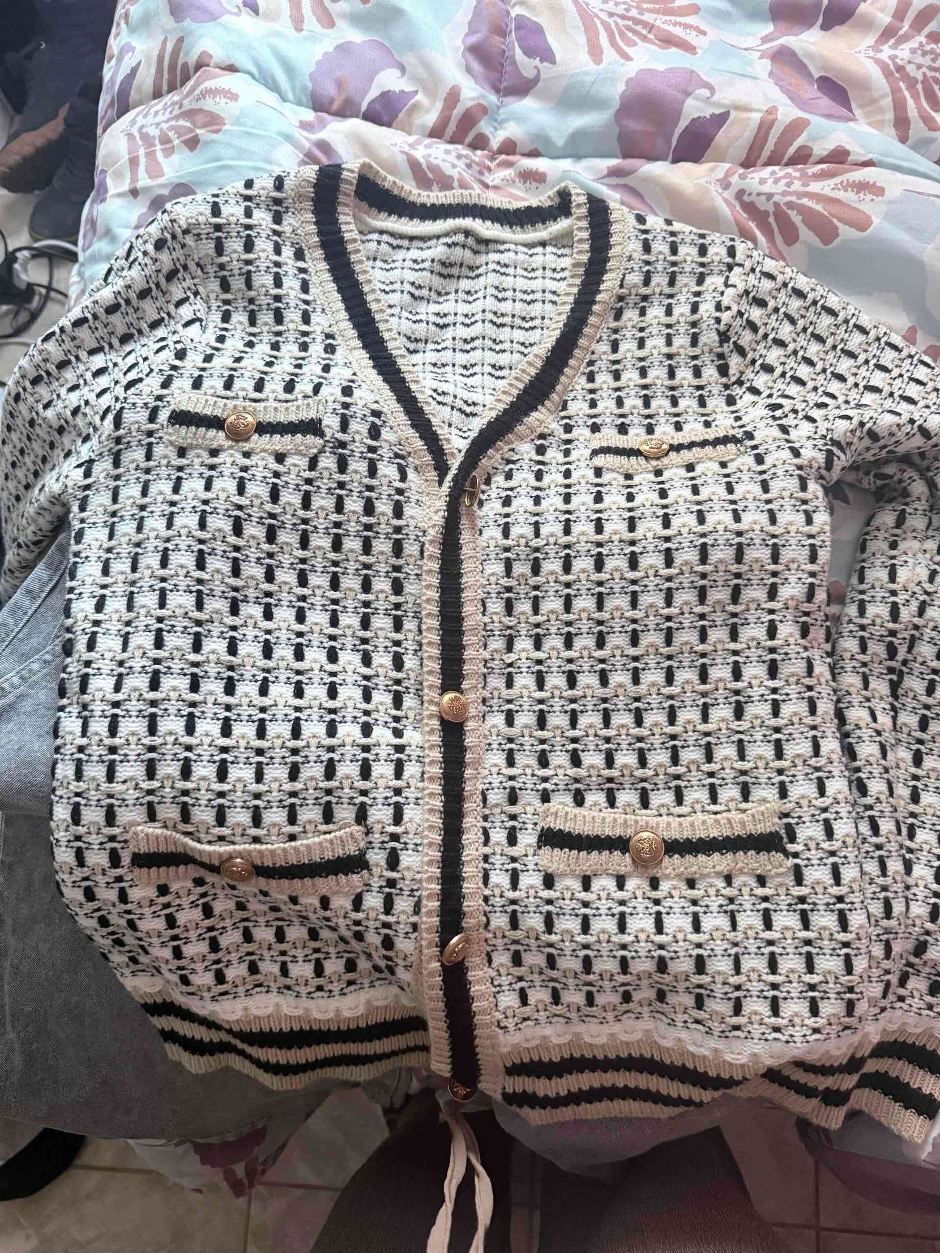 Cárdigan tejido blanco y negro - miniatura 4