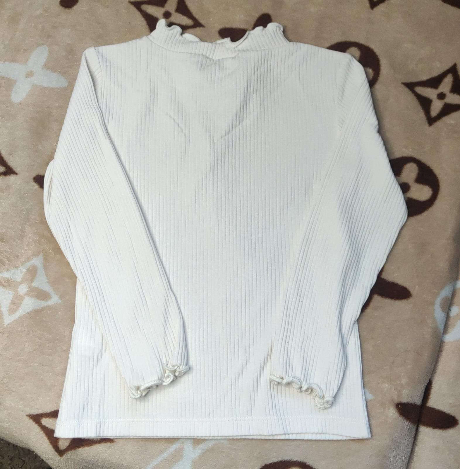 Polera blanca cuello alto - miniatura 2