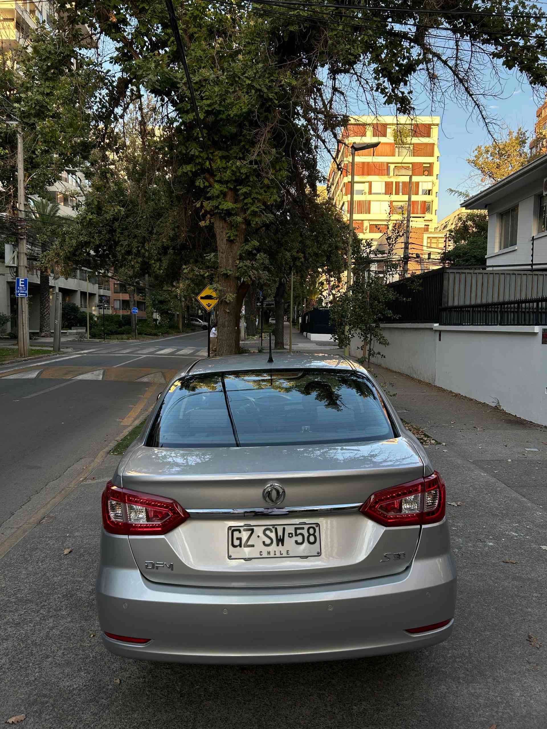 Dongfeng S30 2016 - miniatura 4