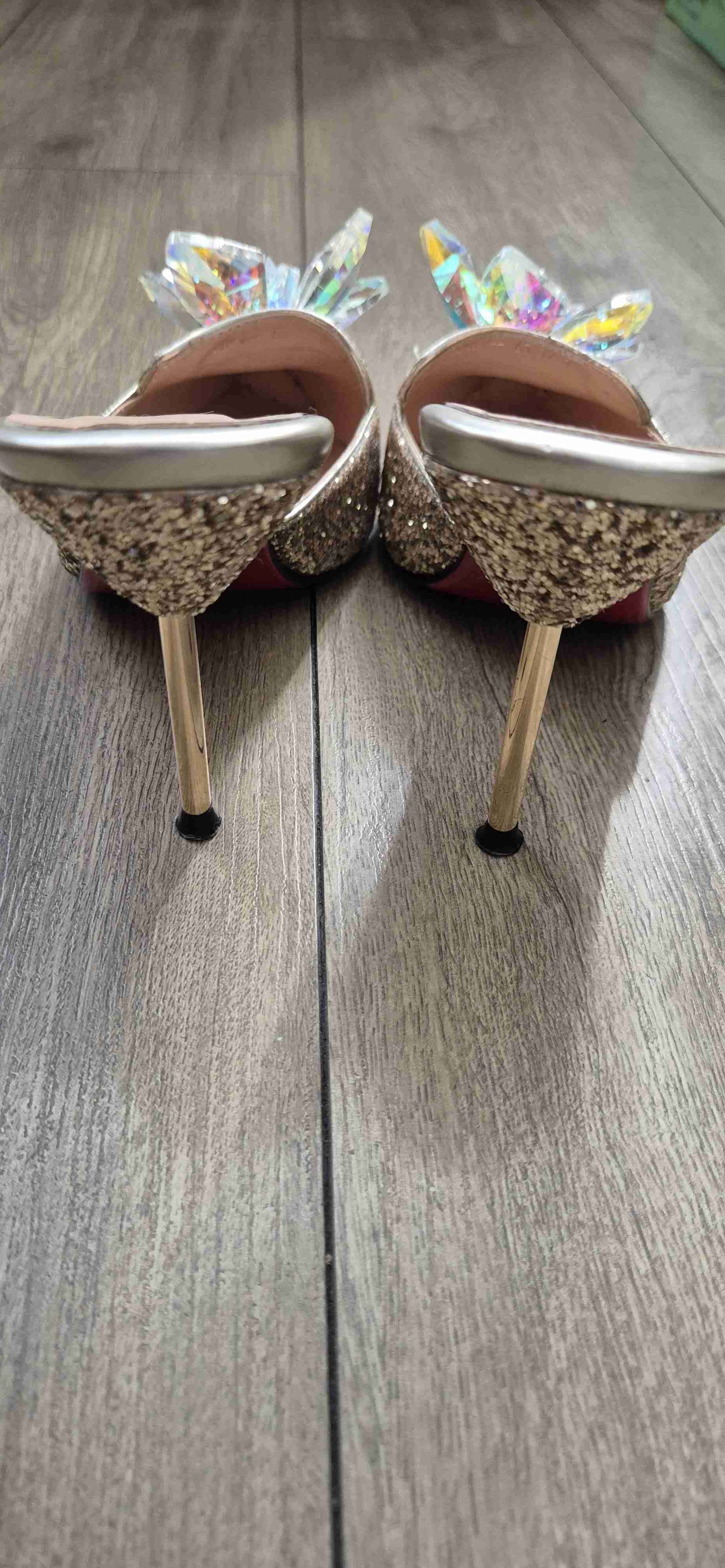 Sandalias doradas con aplicaciones brillantes - miniatura 2