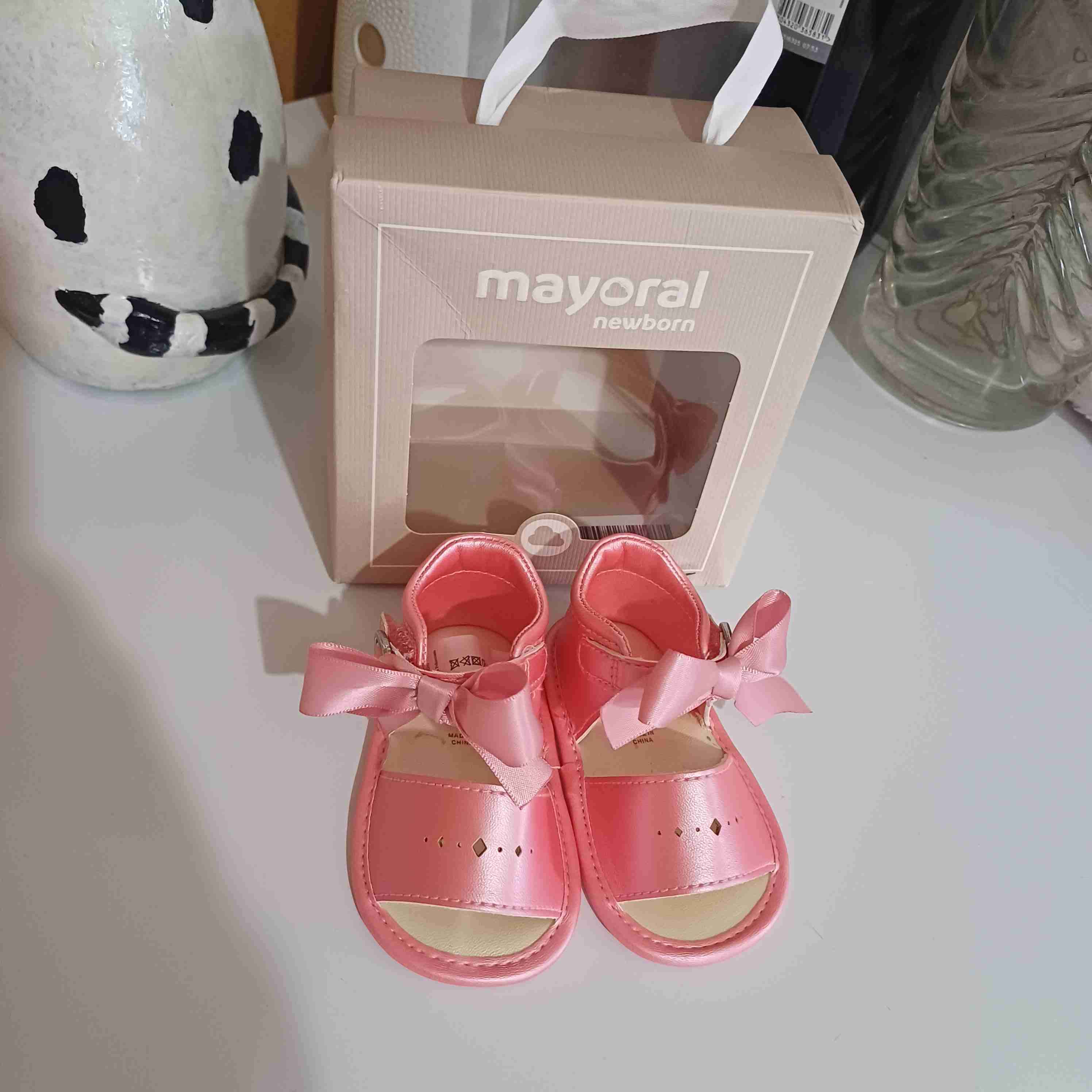 Zapatos rosados para recién nacido - miniatura 2