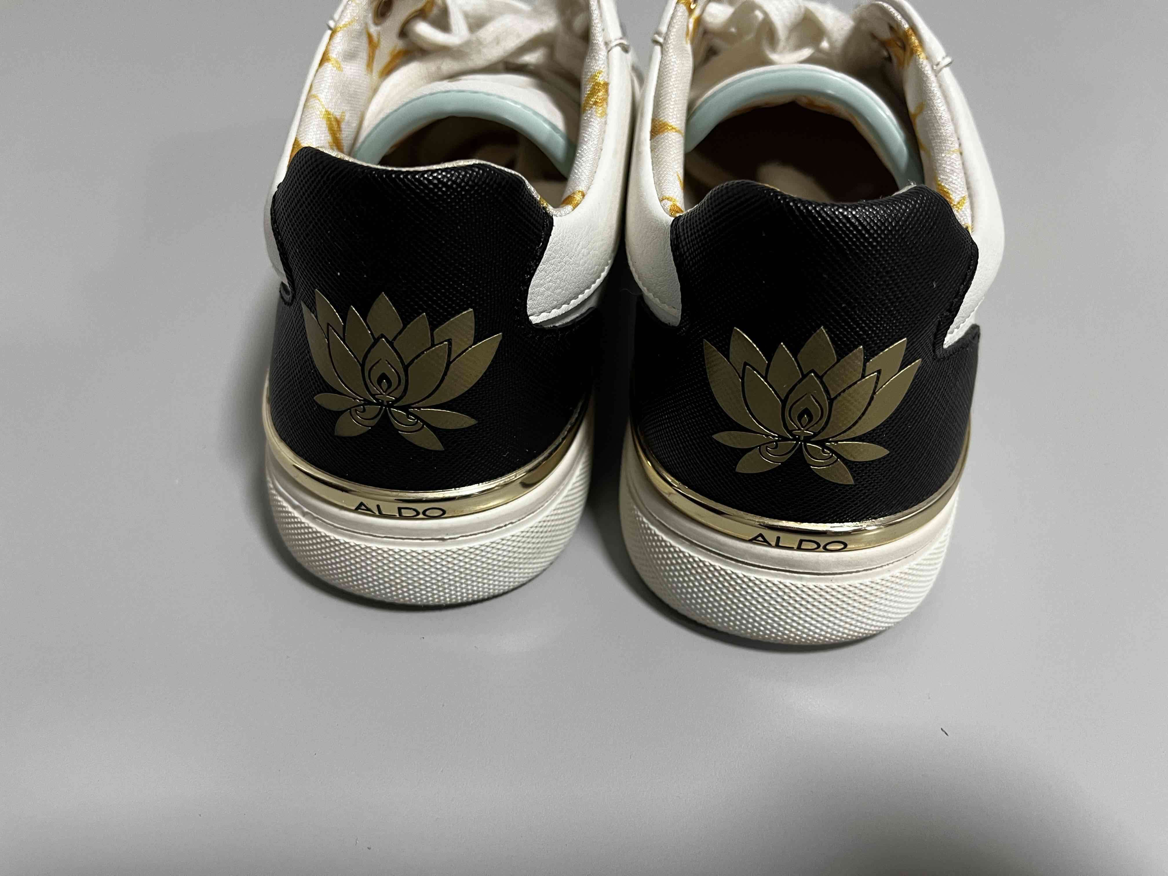 Zapatillas Aldo Disney blancas con diseño dorado - miniatura 3