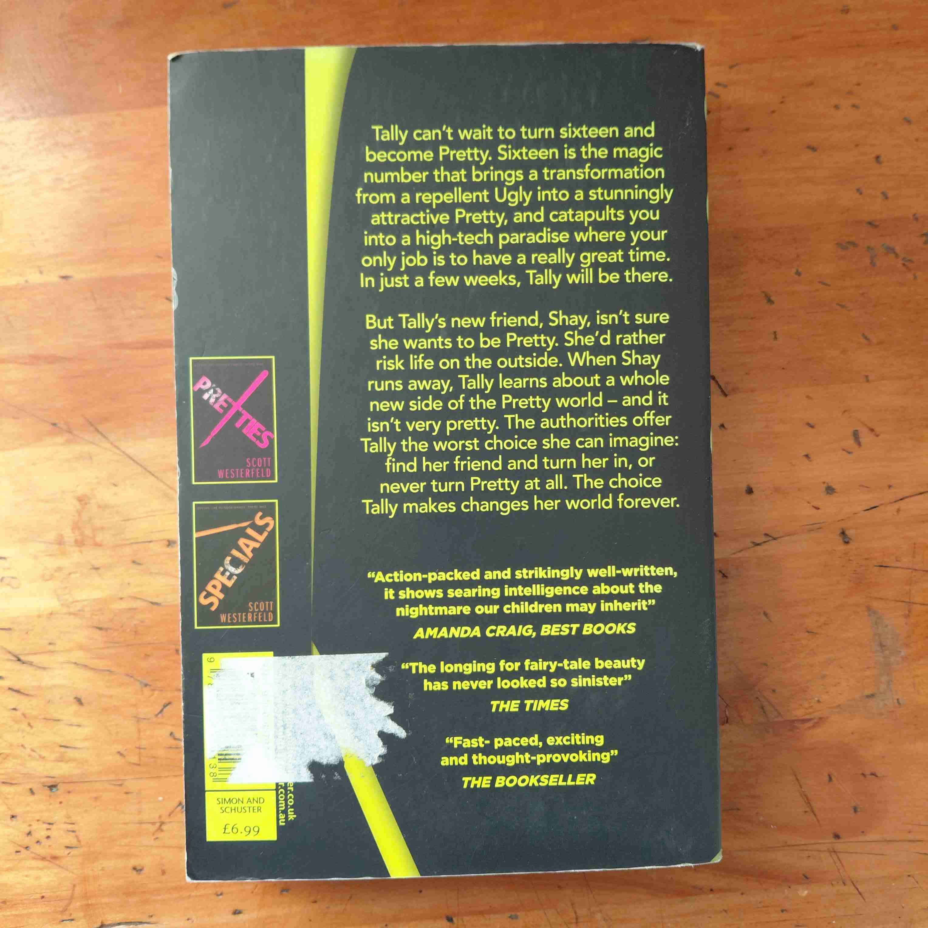 'Uglies' de Scott Westerfeld - miniatura 2