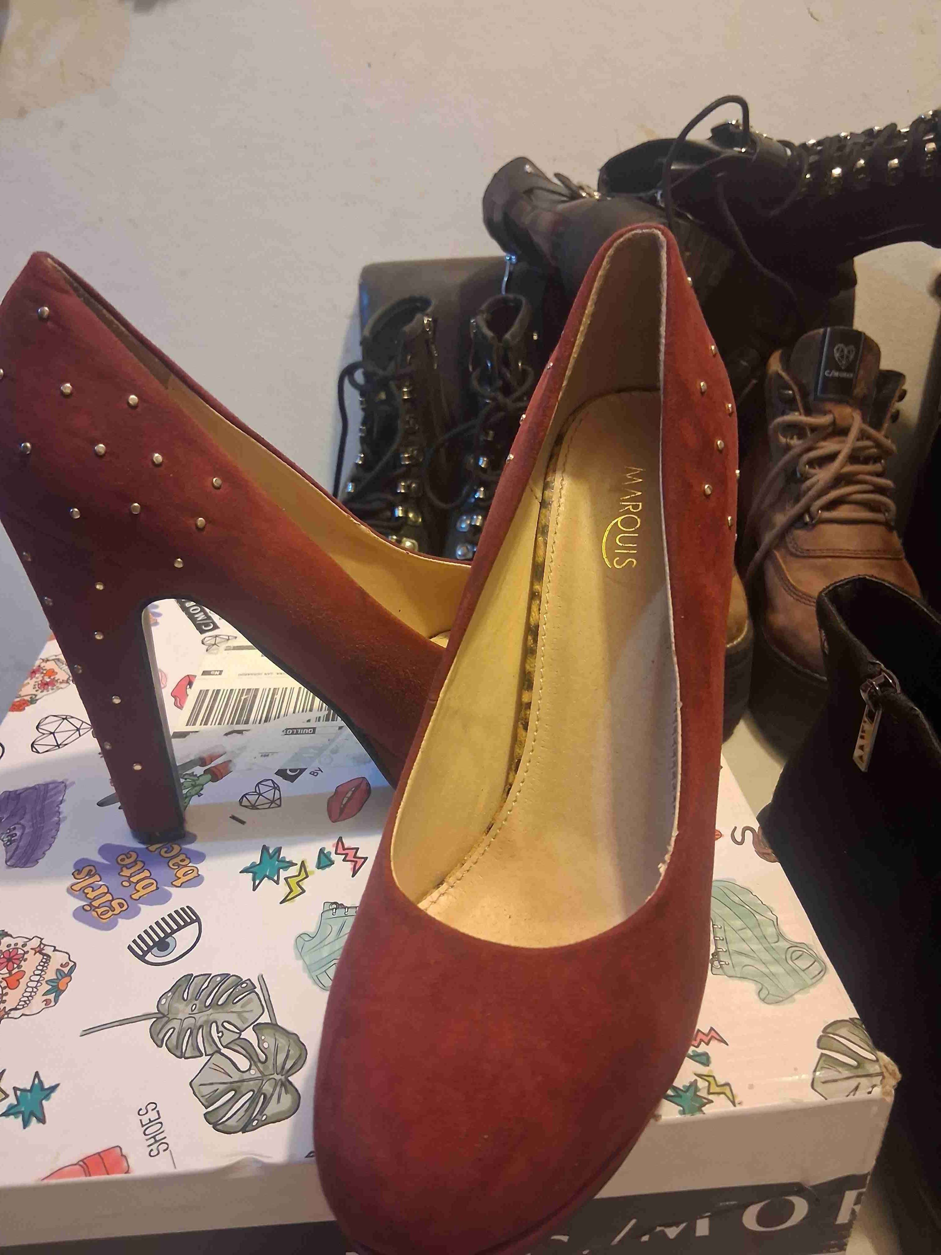 Zapatos tacón rojo con tachas - miniatura 2