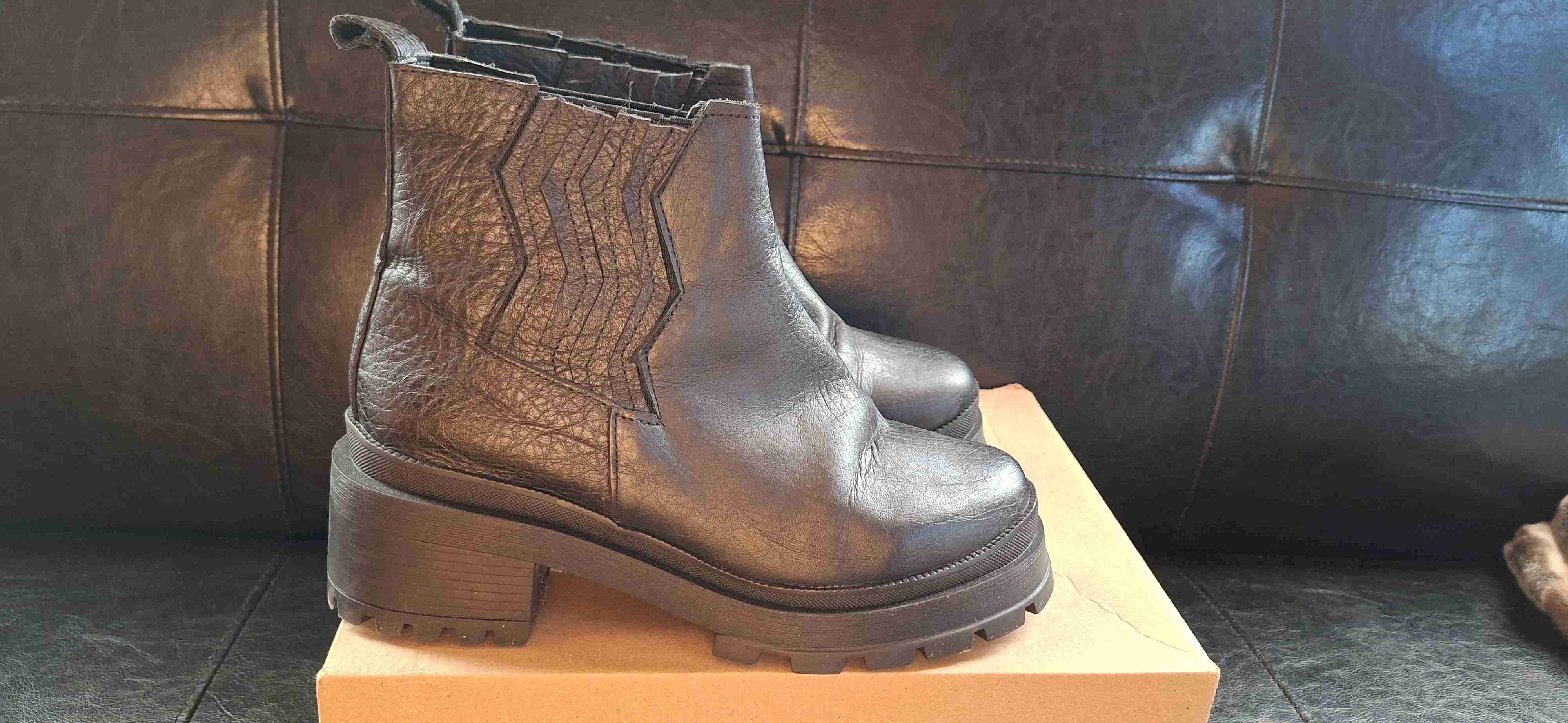 Botines de cuero negro - miniatura 3