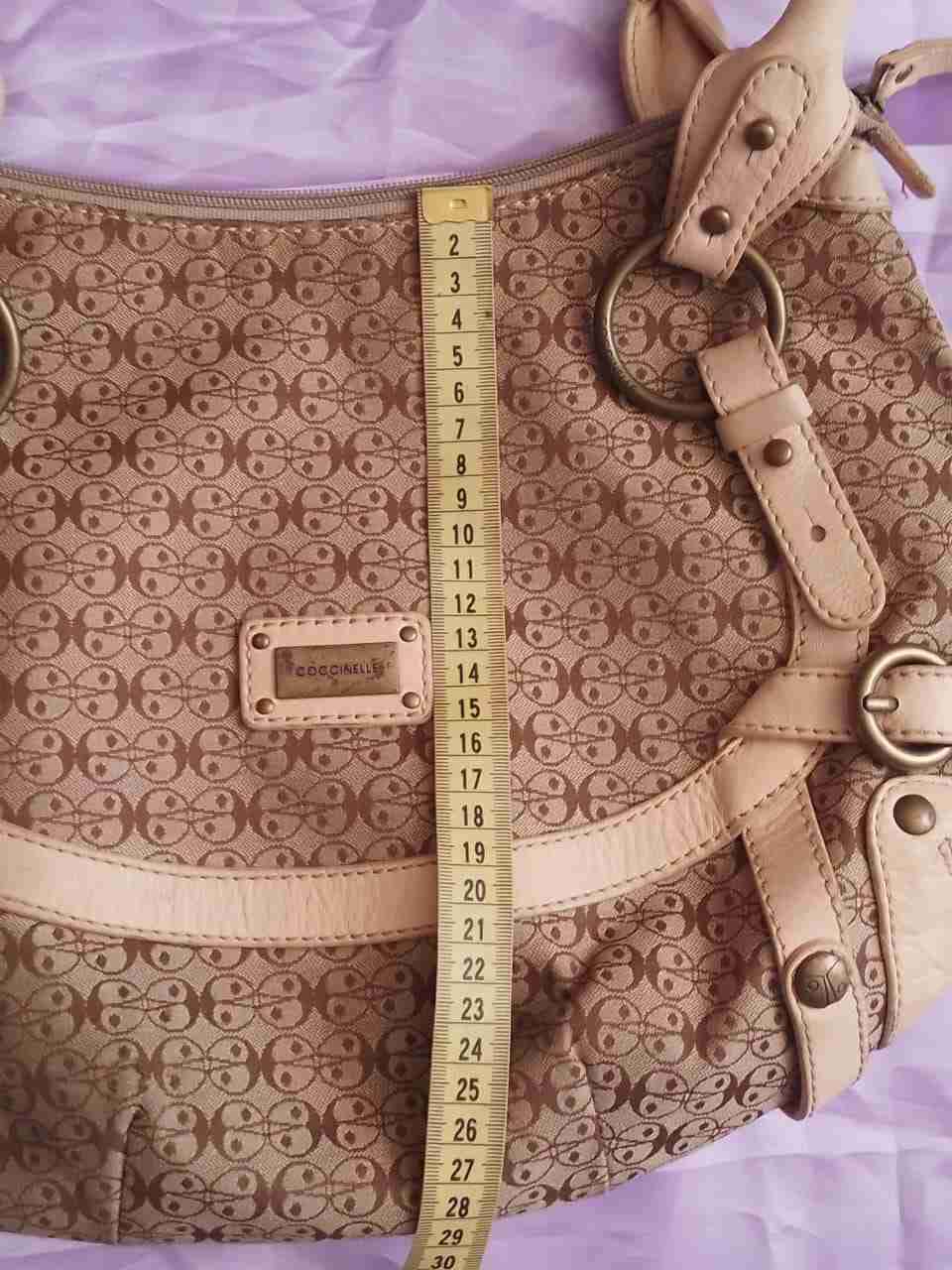 Cartera beige con diseño estampado - miniatura 8