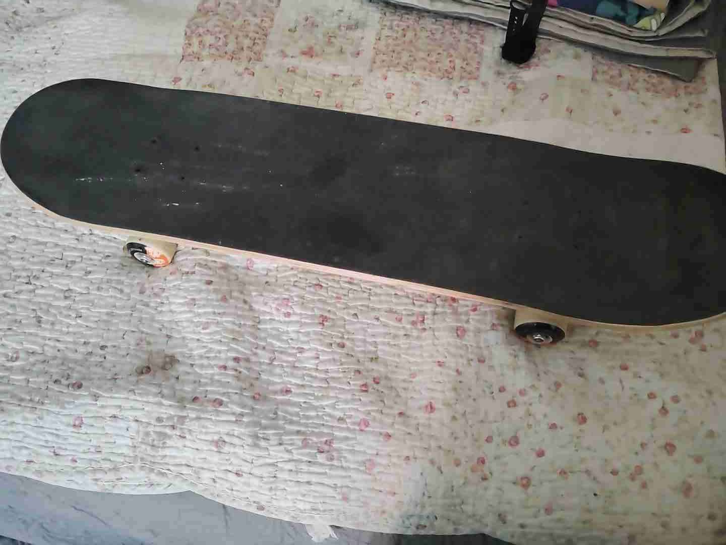 Skateboard nuevo - miniatura 2
