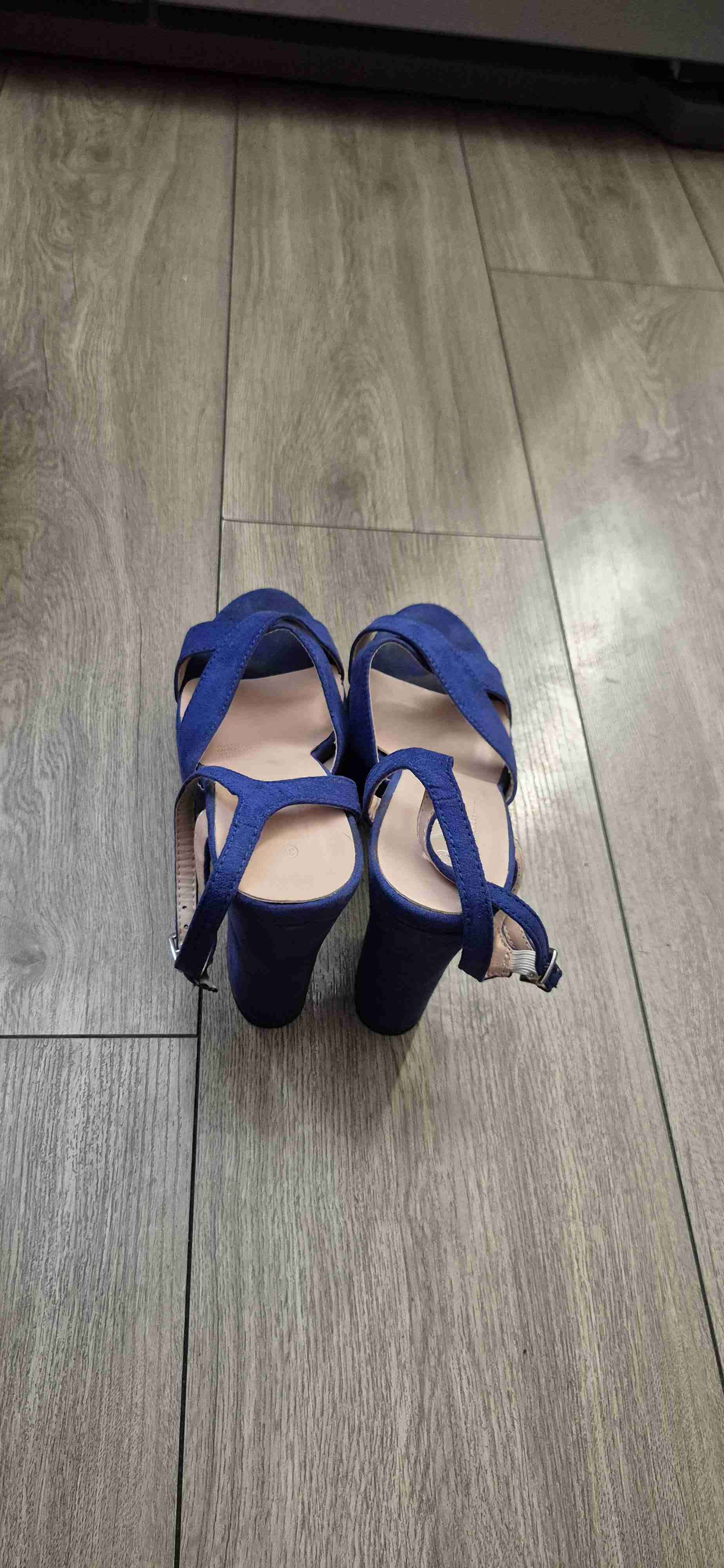 Sandalias tacón azul cruzadas - miniatura 2